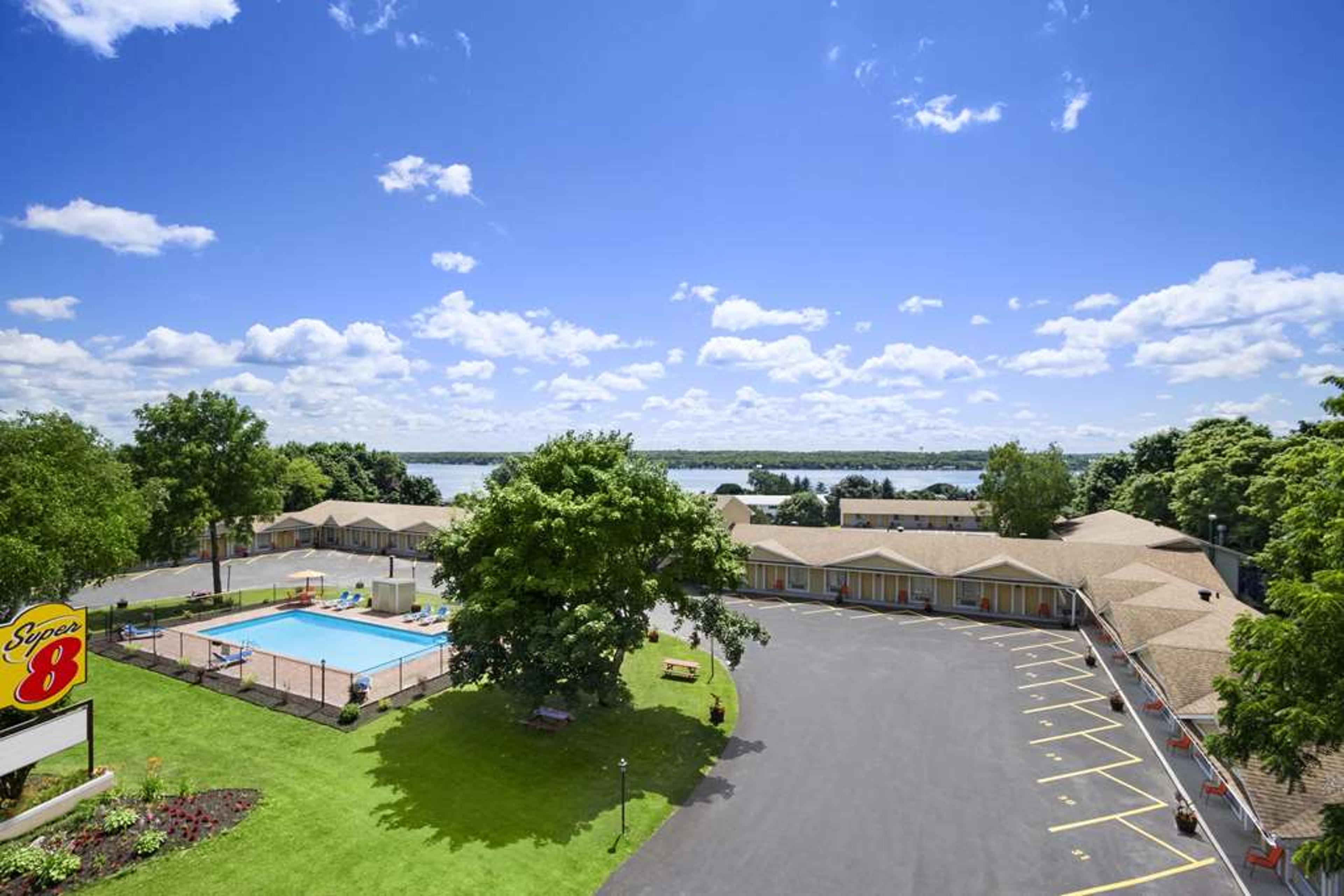SUPER 8 BROCKVILLE