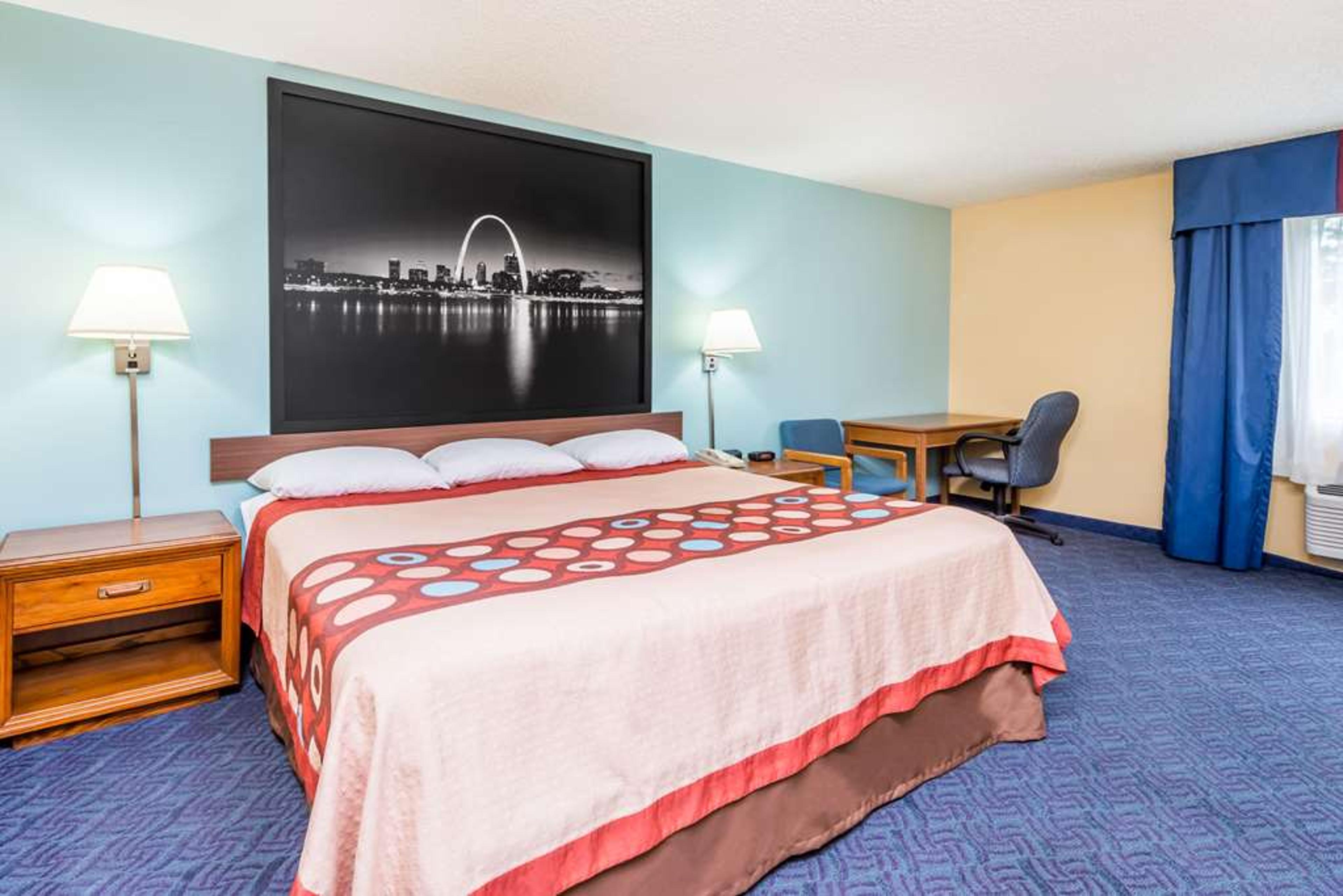 SUPER 8 BY WYNDHAM O'FALLON