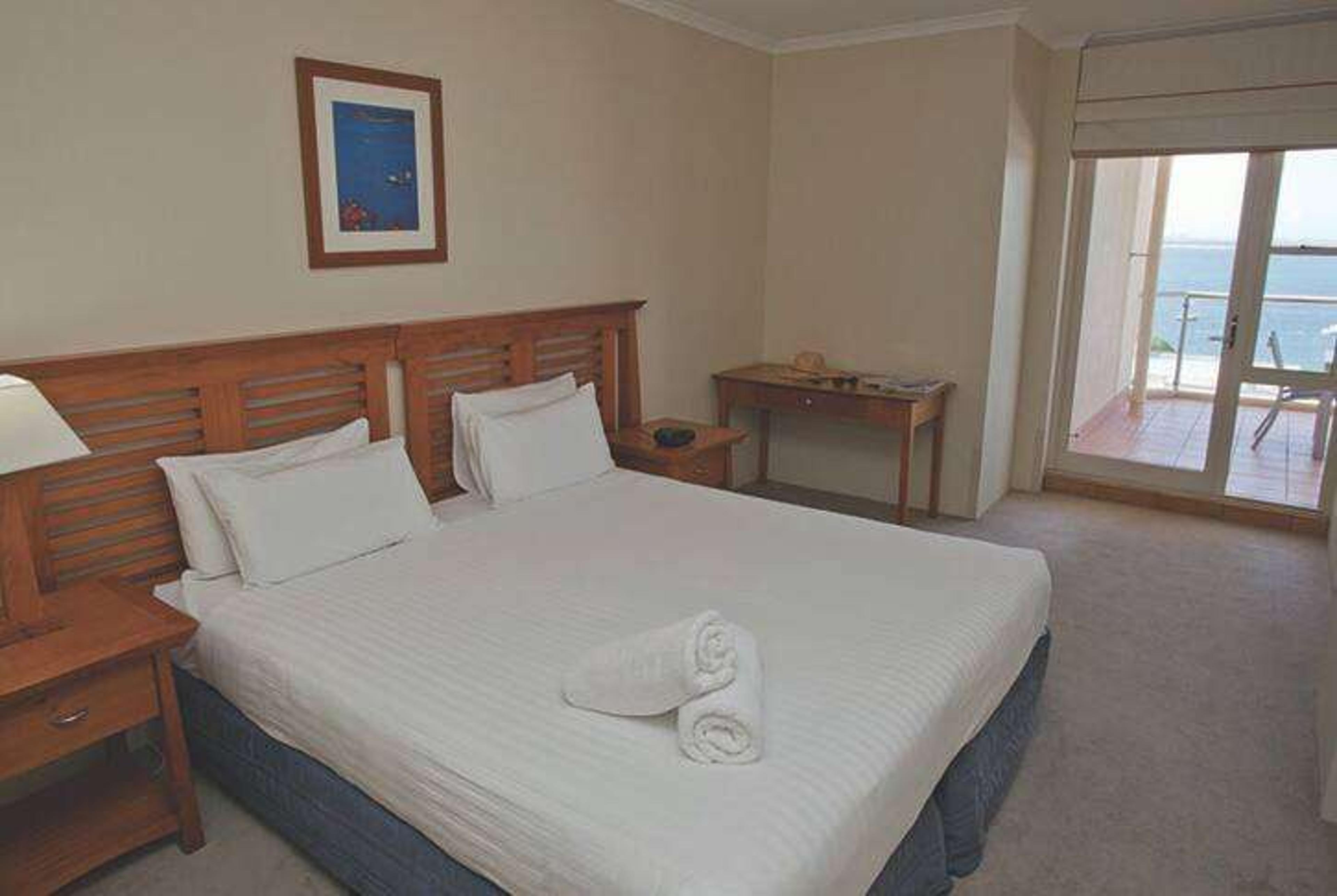 RAMADA RESORT SHOAL BAY
