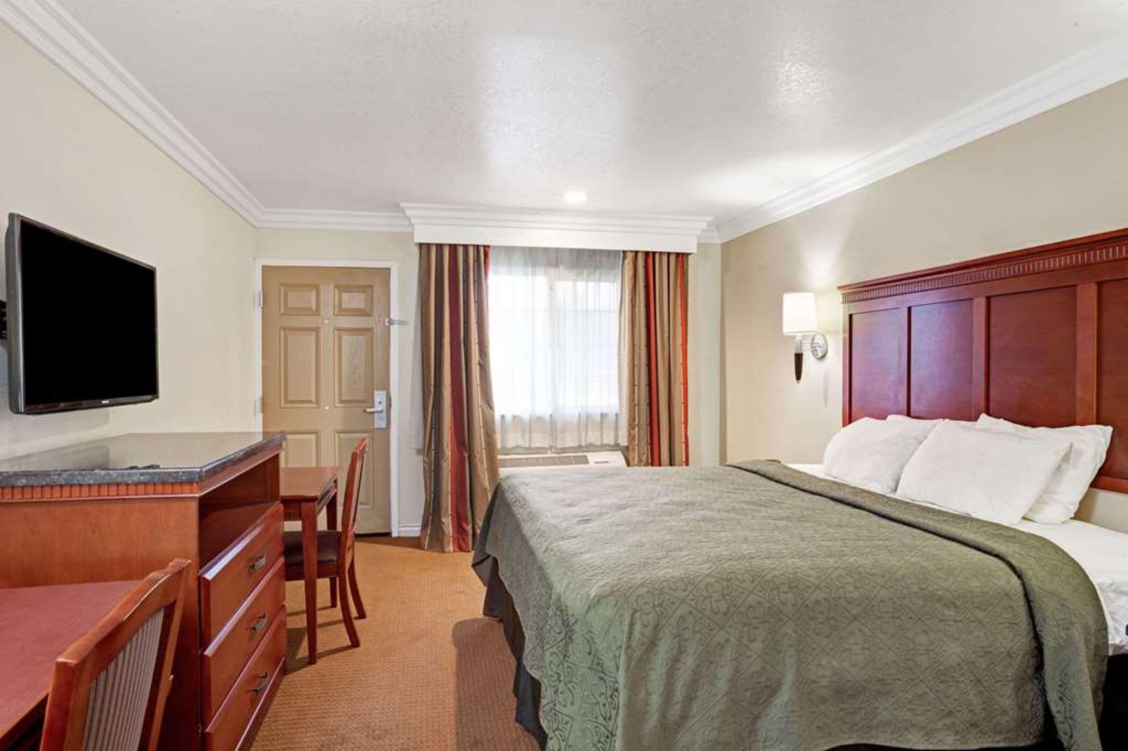 SUPER 8 CYPRESS BUENA PARK ARE