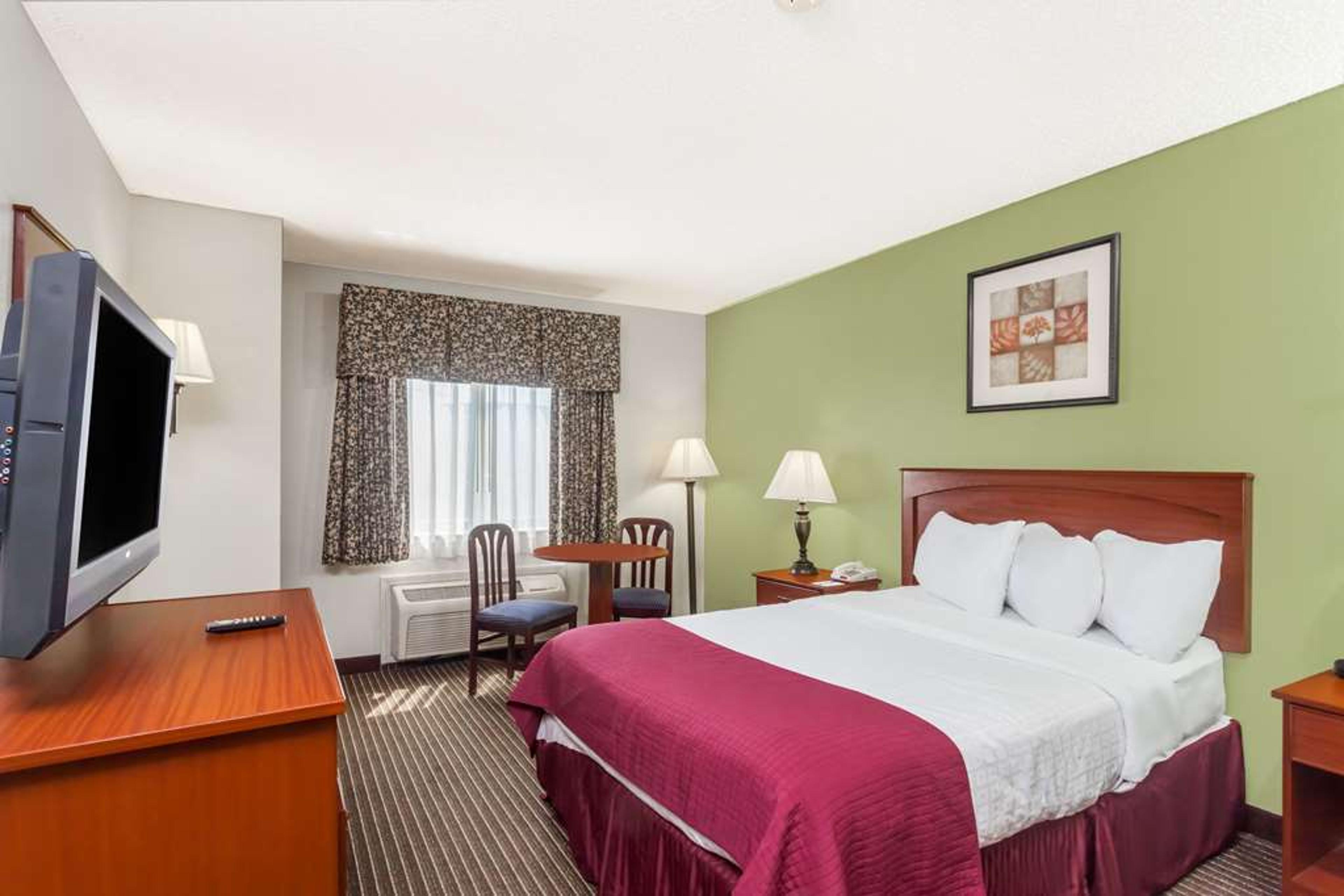 BAYMONT INN SUITES JACKSON