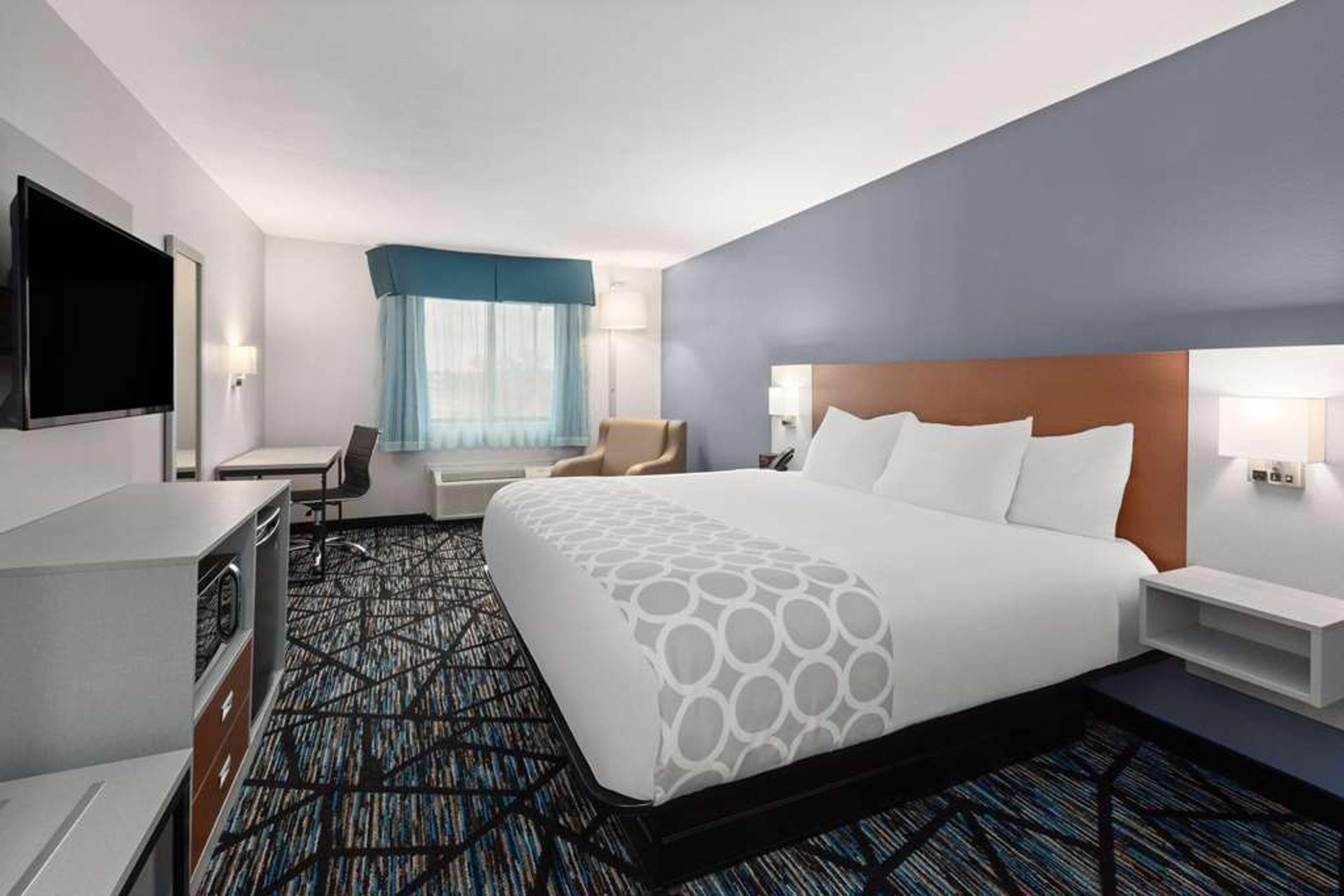 BAYMONT BY WYNDHAM WARRENTON