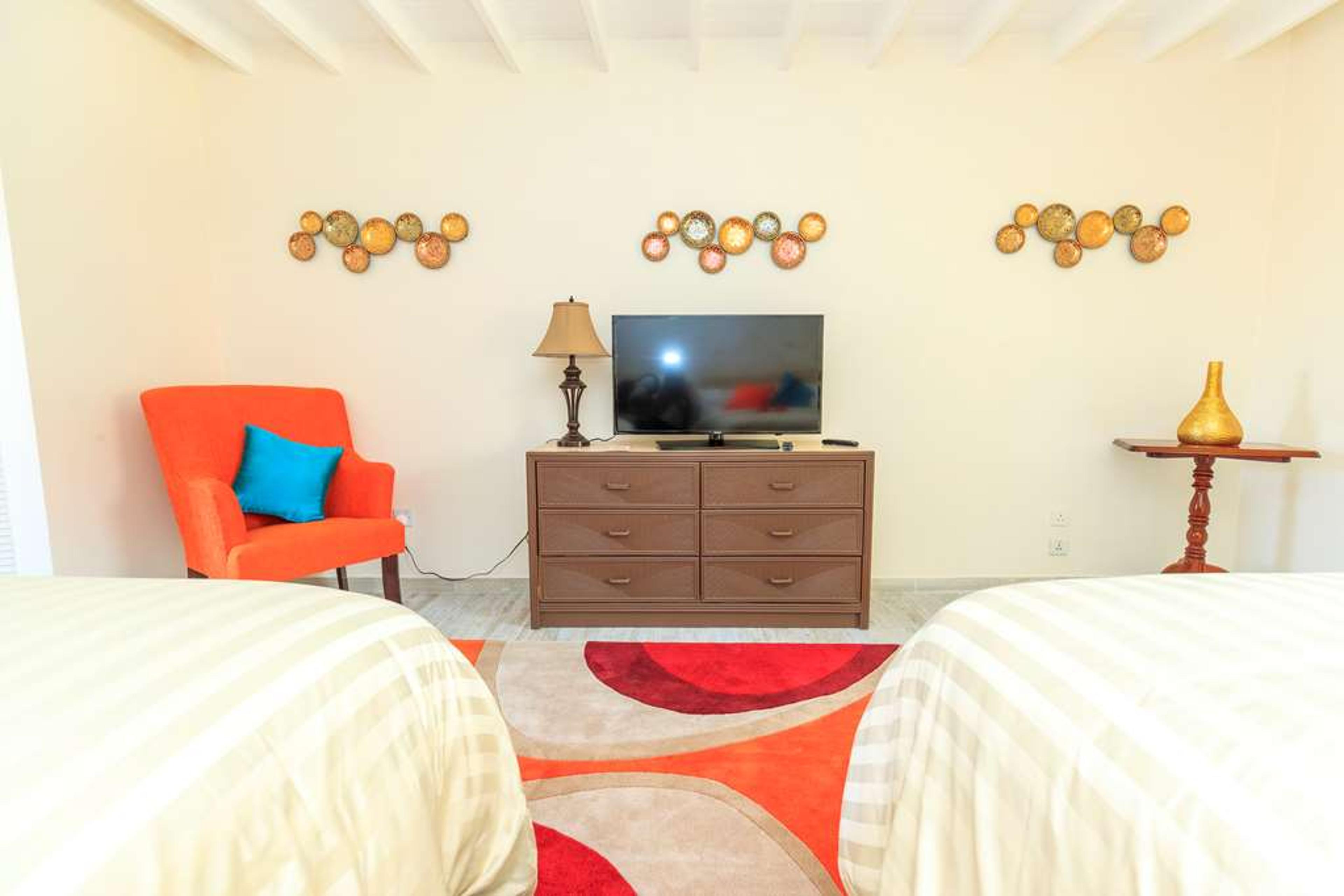 Sunset Shores Beach Hotel & Restaurant