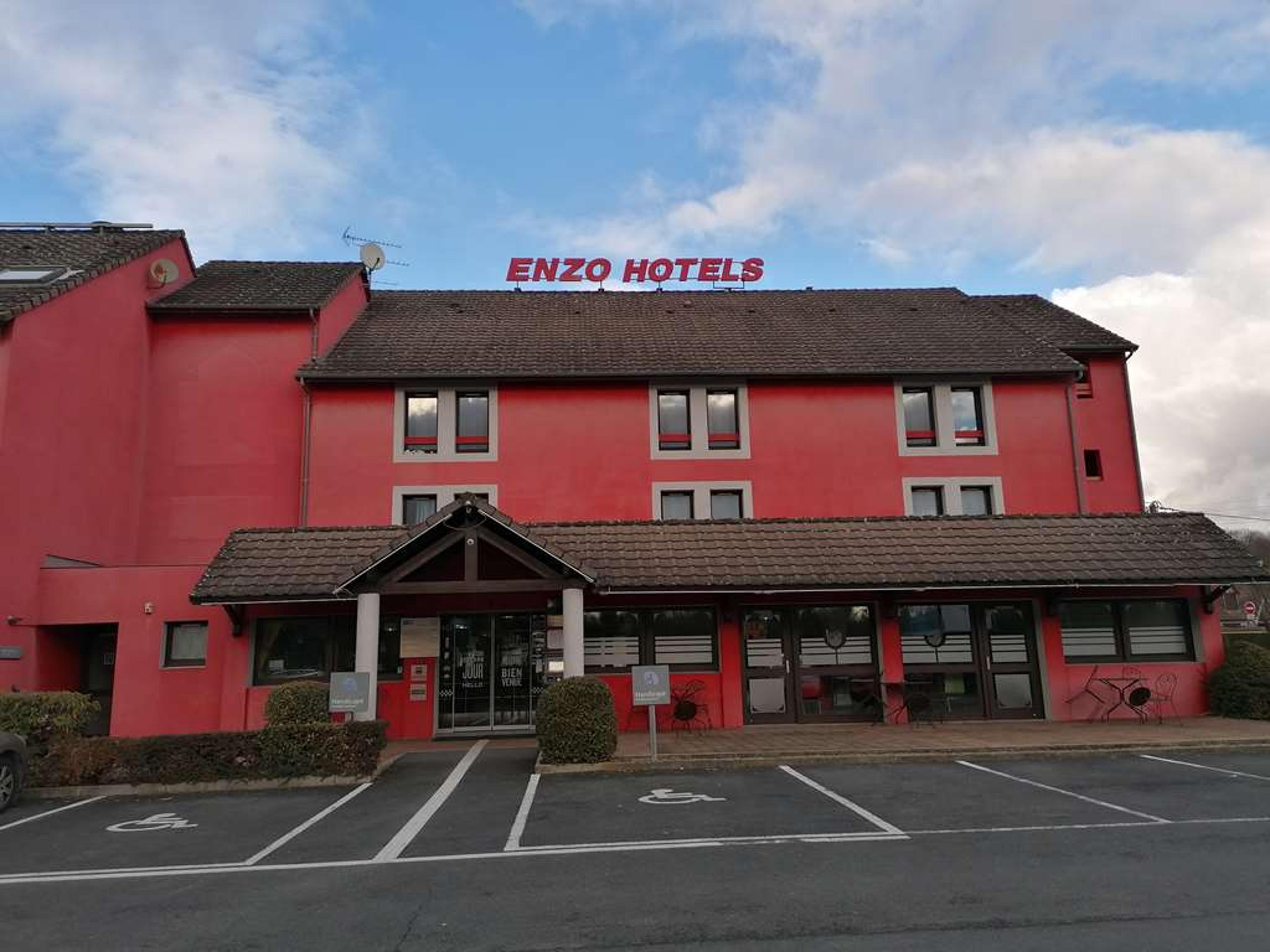 ENZO HOTELS VIERZON BY KYRIAD DIREC