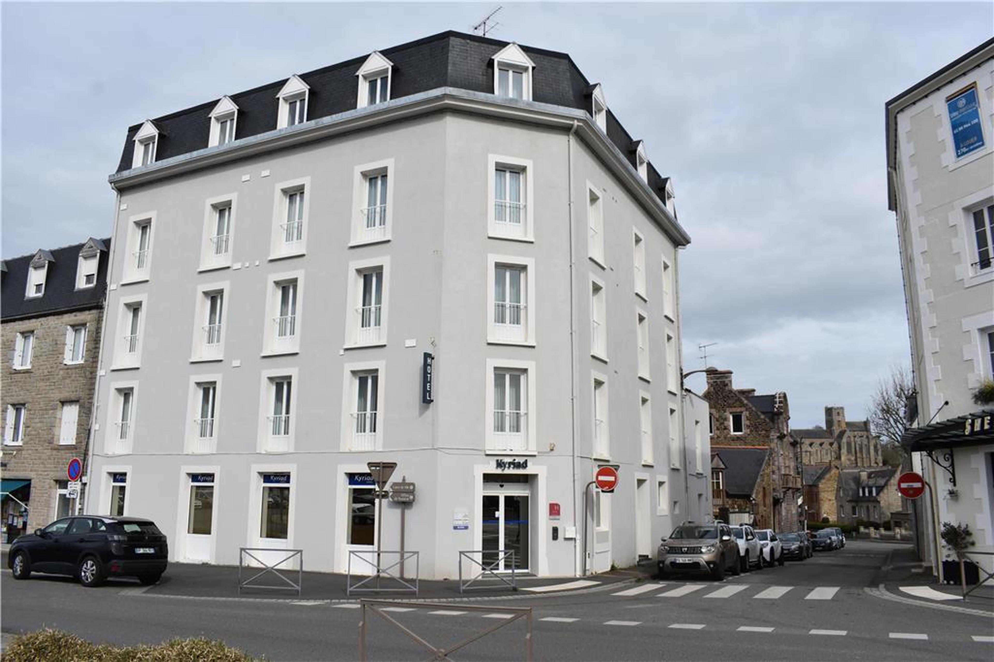 KYRIAD LAMBALLE