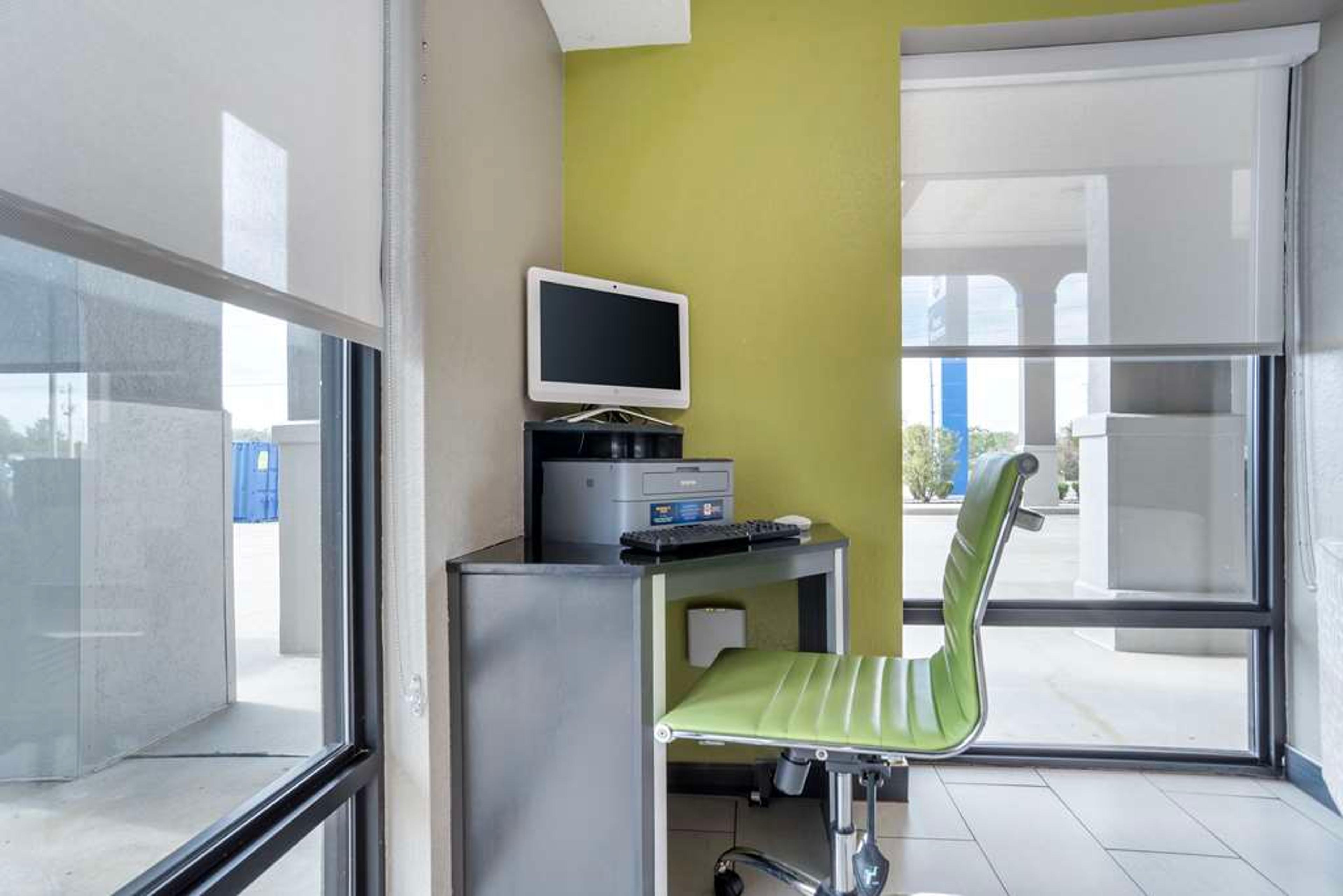 Hotel Photo 5