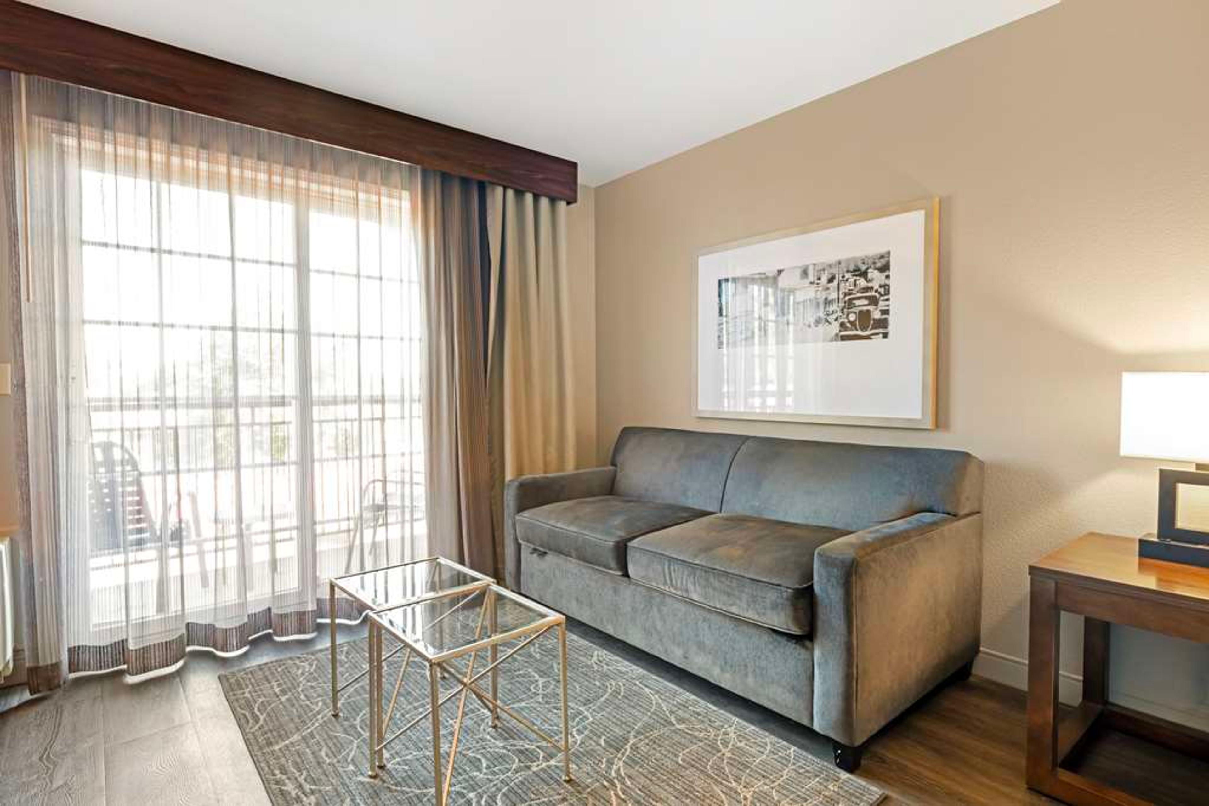 Best Western Cedar Inn & Suites