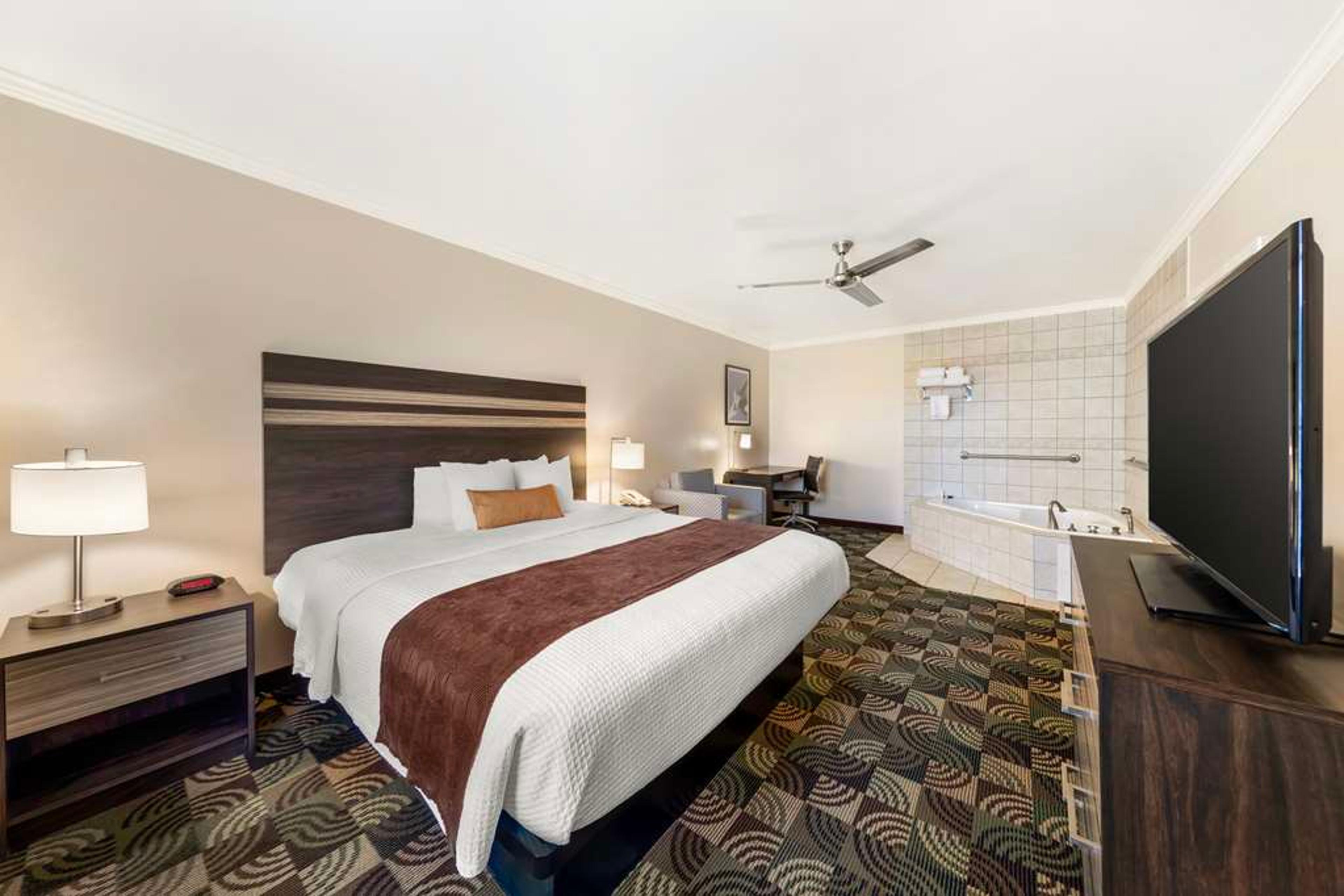 Best Western Plus Country Park Hotel