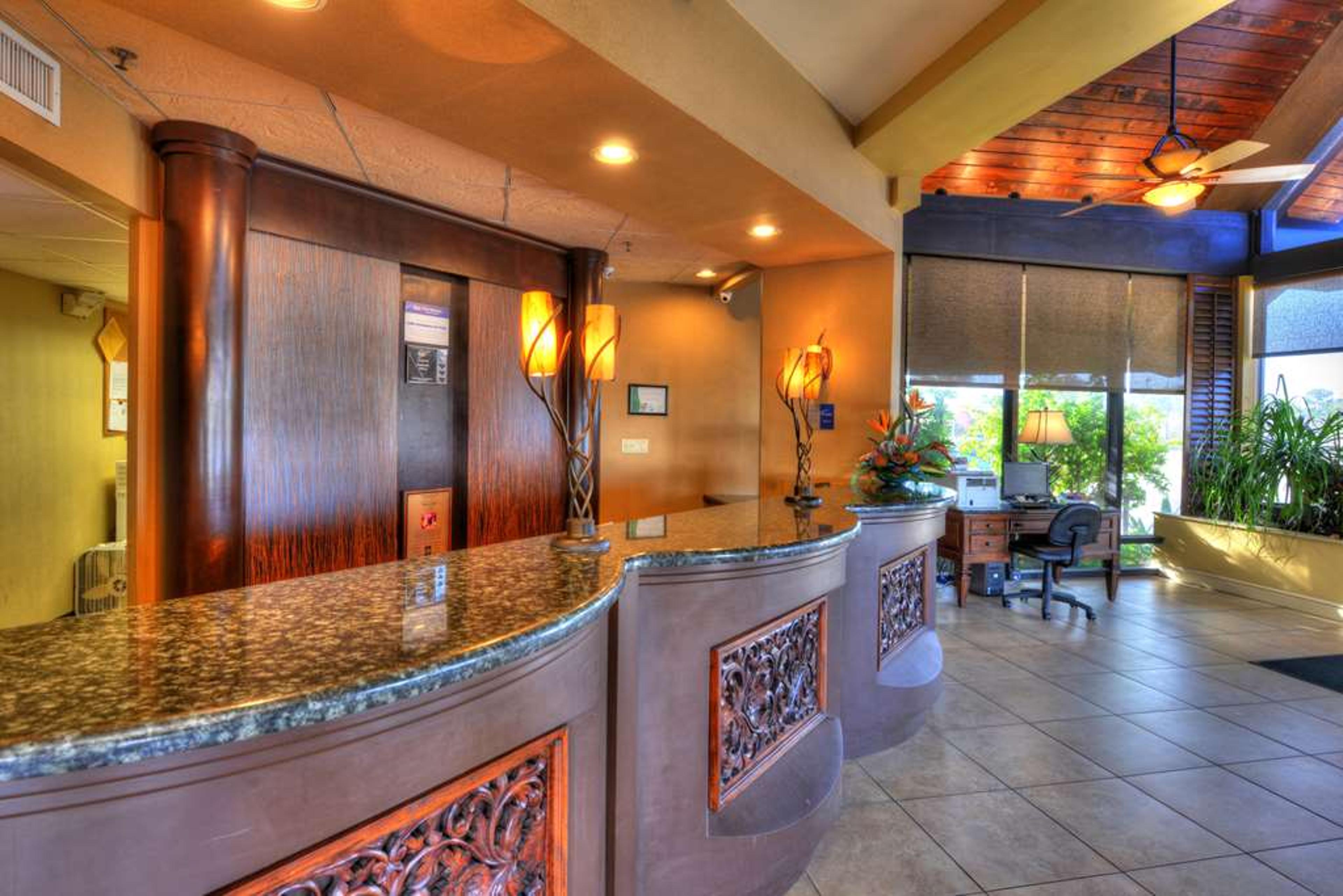 Best Western Aku Tiki Inn