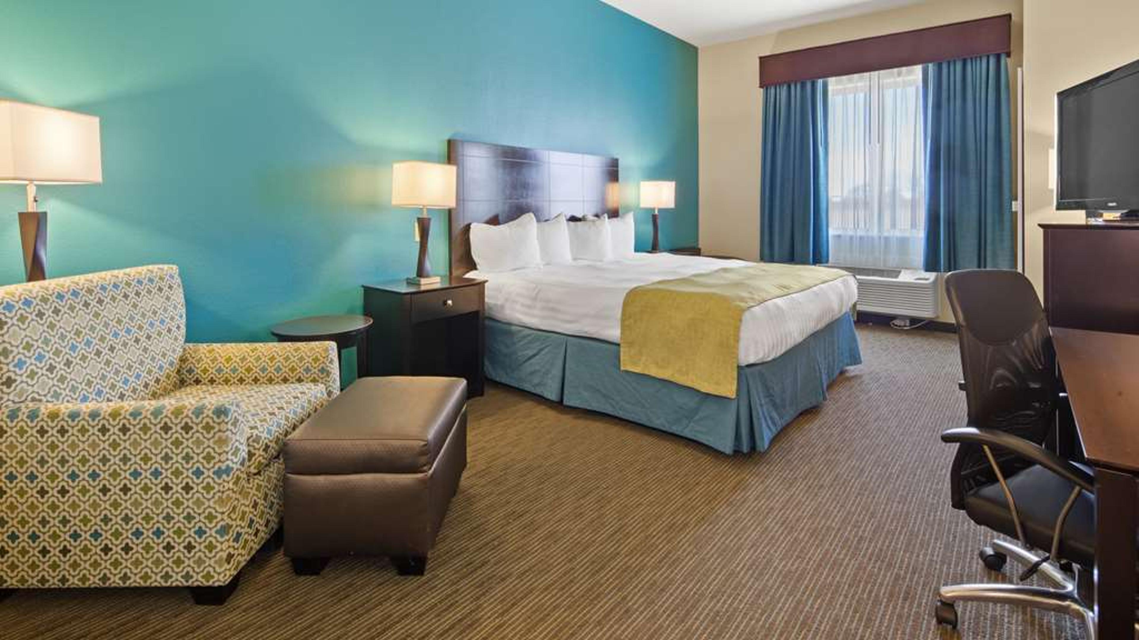 Best Western Lindsay Inn & Suites