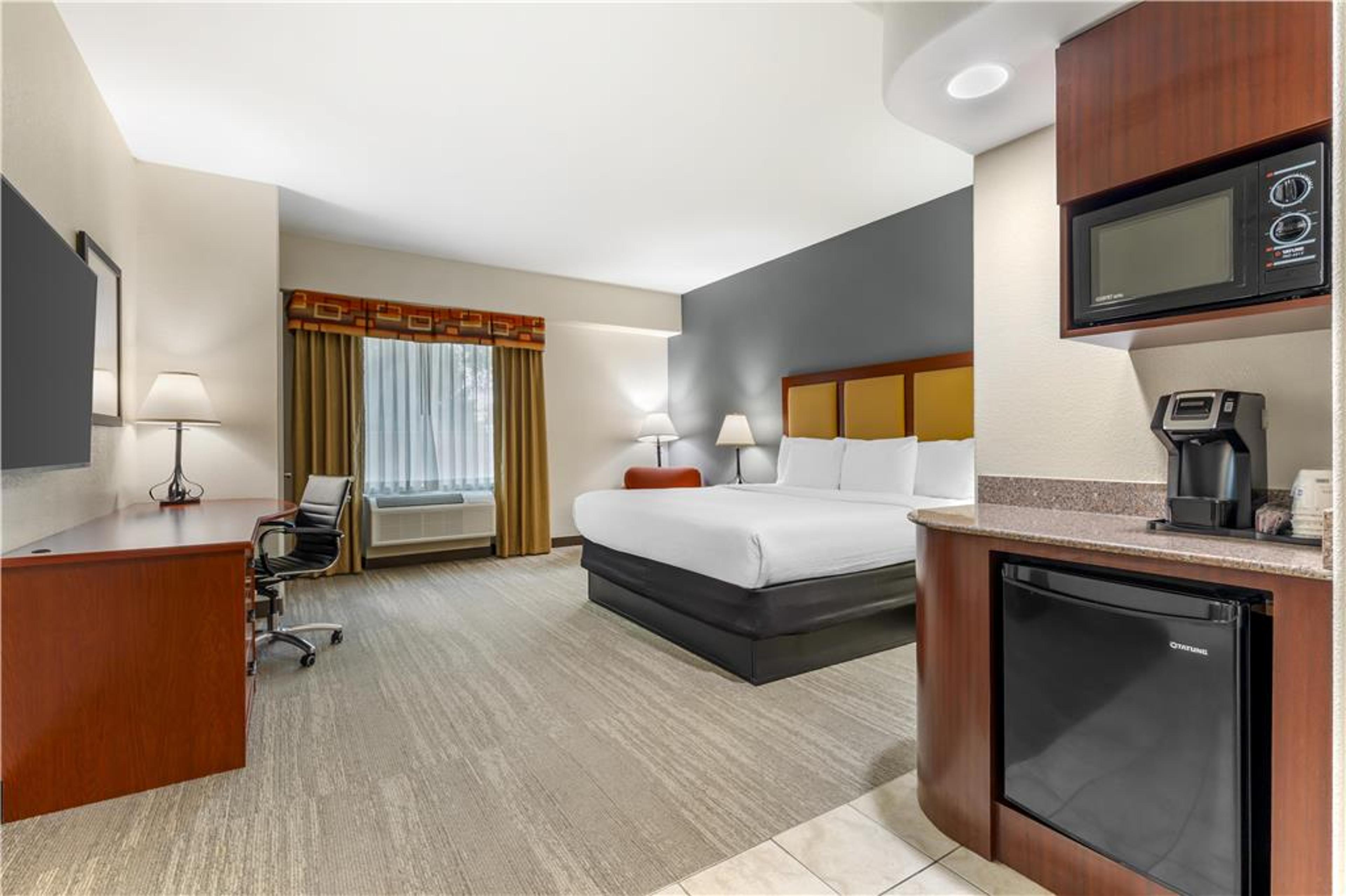 Best Western Plus Waxahachie Inn & Suites