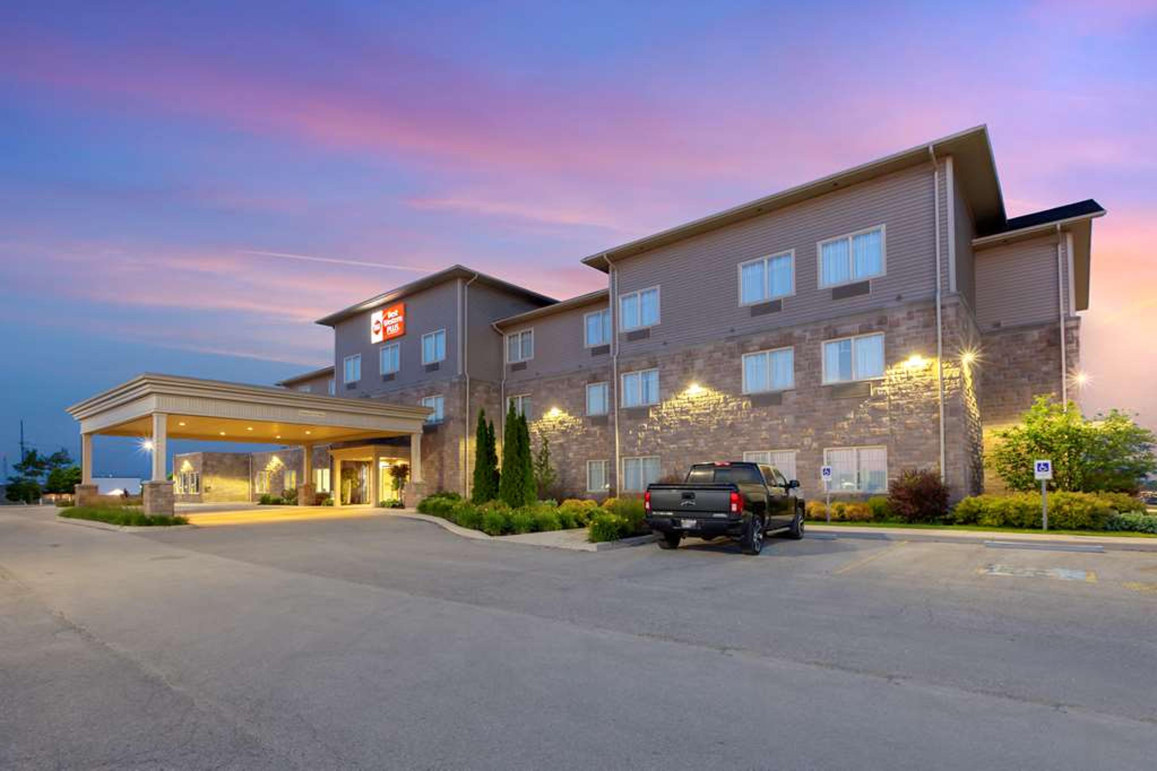 Hotel Photo 1