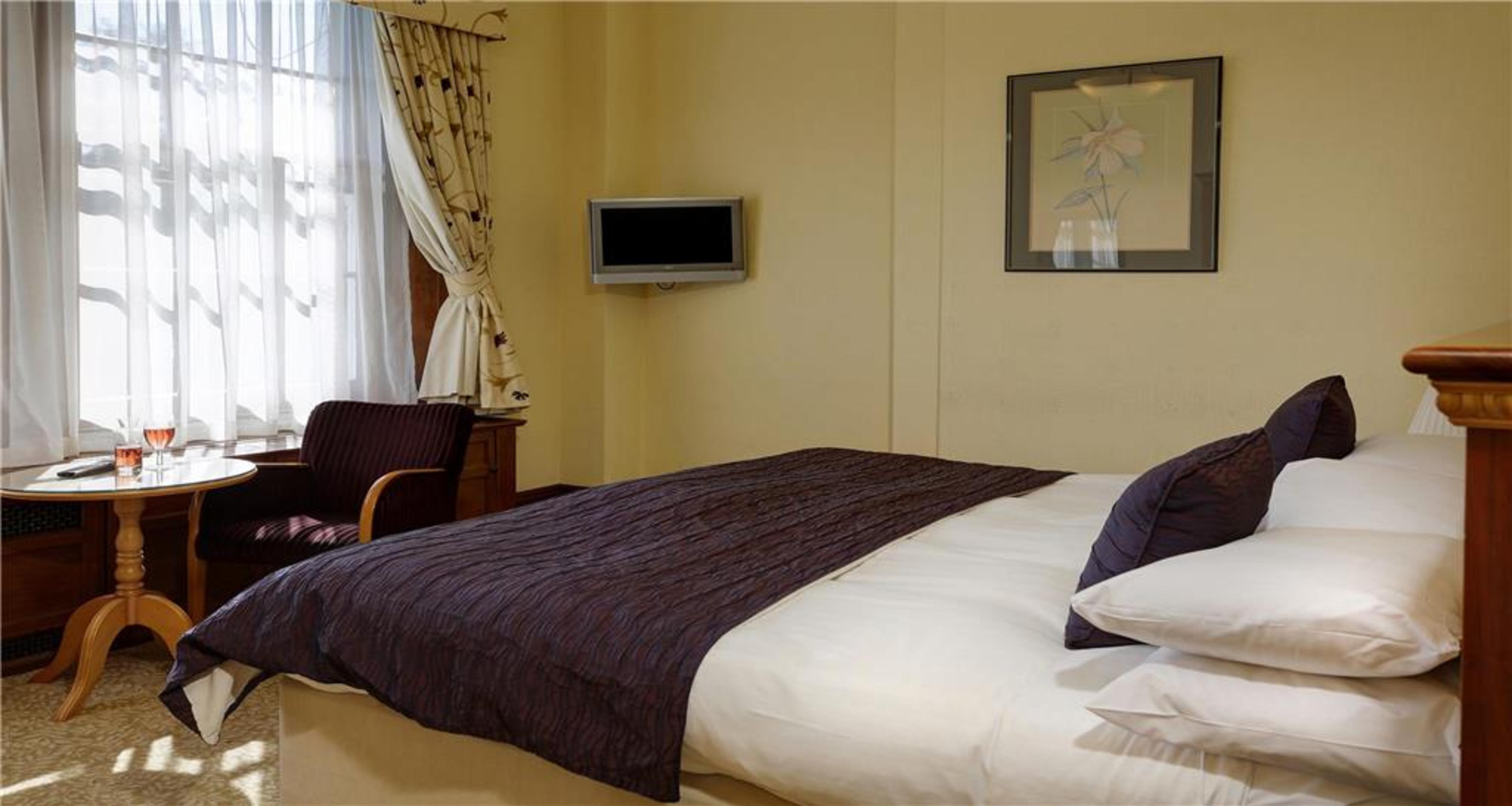 Best Western Balgeddie House Hotel