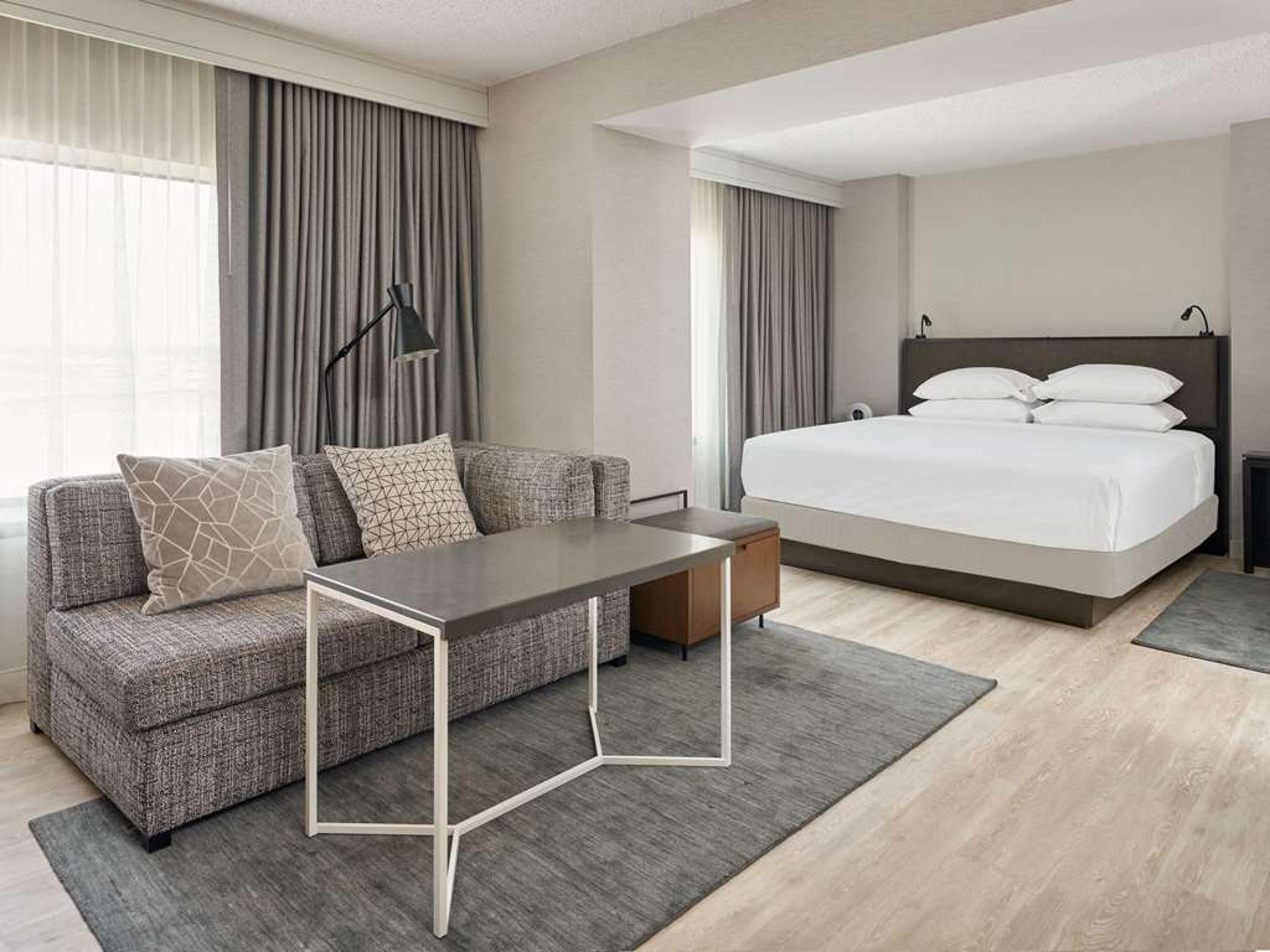 HYATT REGENCY DEERFIELD