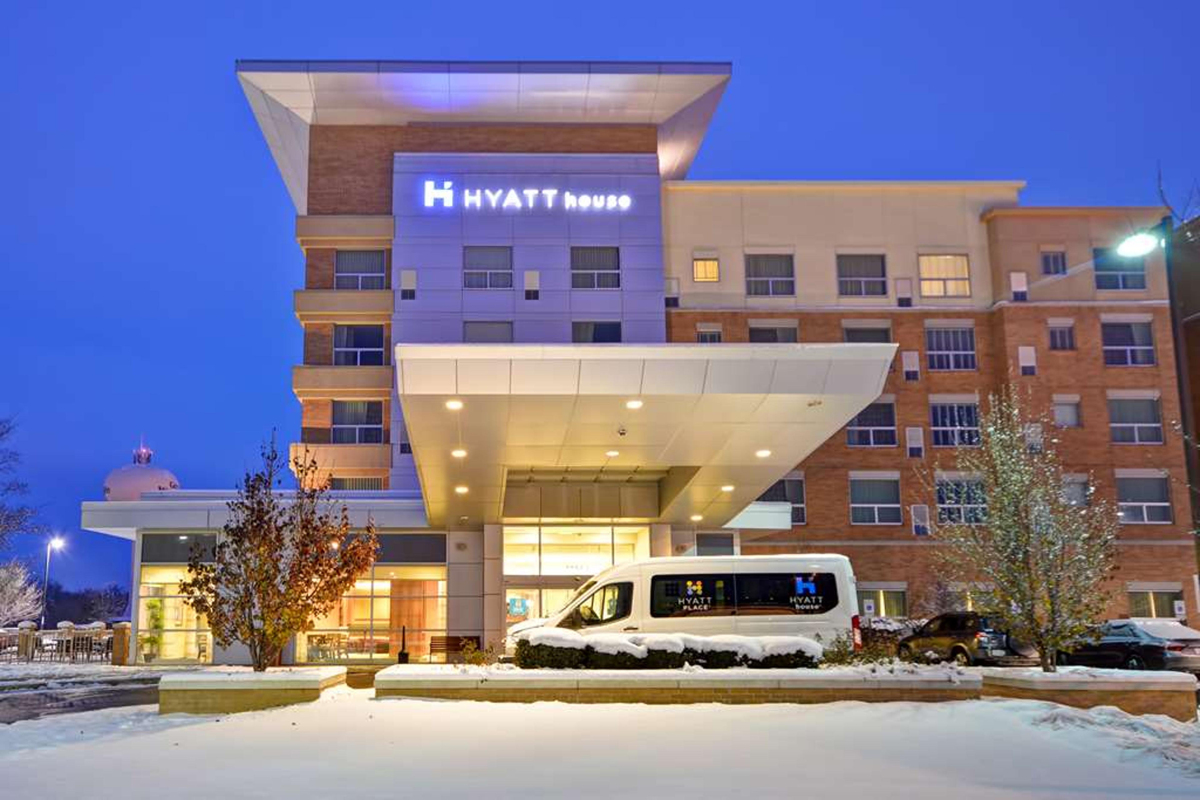 HYATT HOUSECHICAGO WARRENVILLE