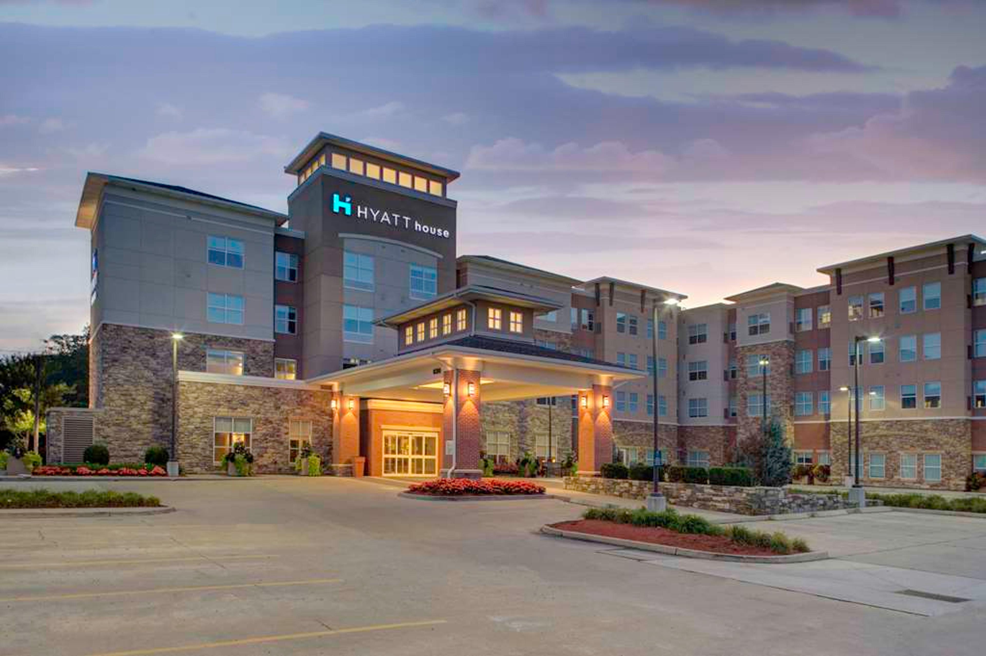 HYATT HOUSE SHELTON
