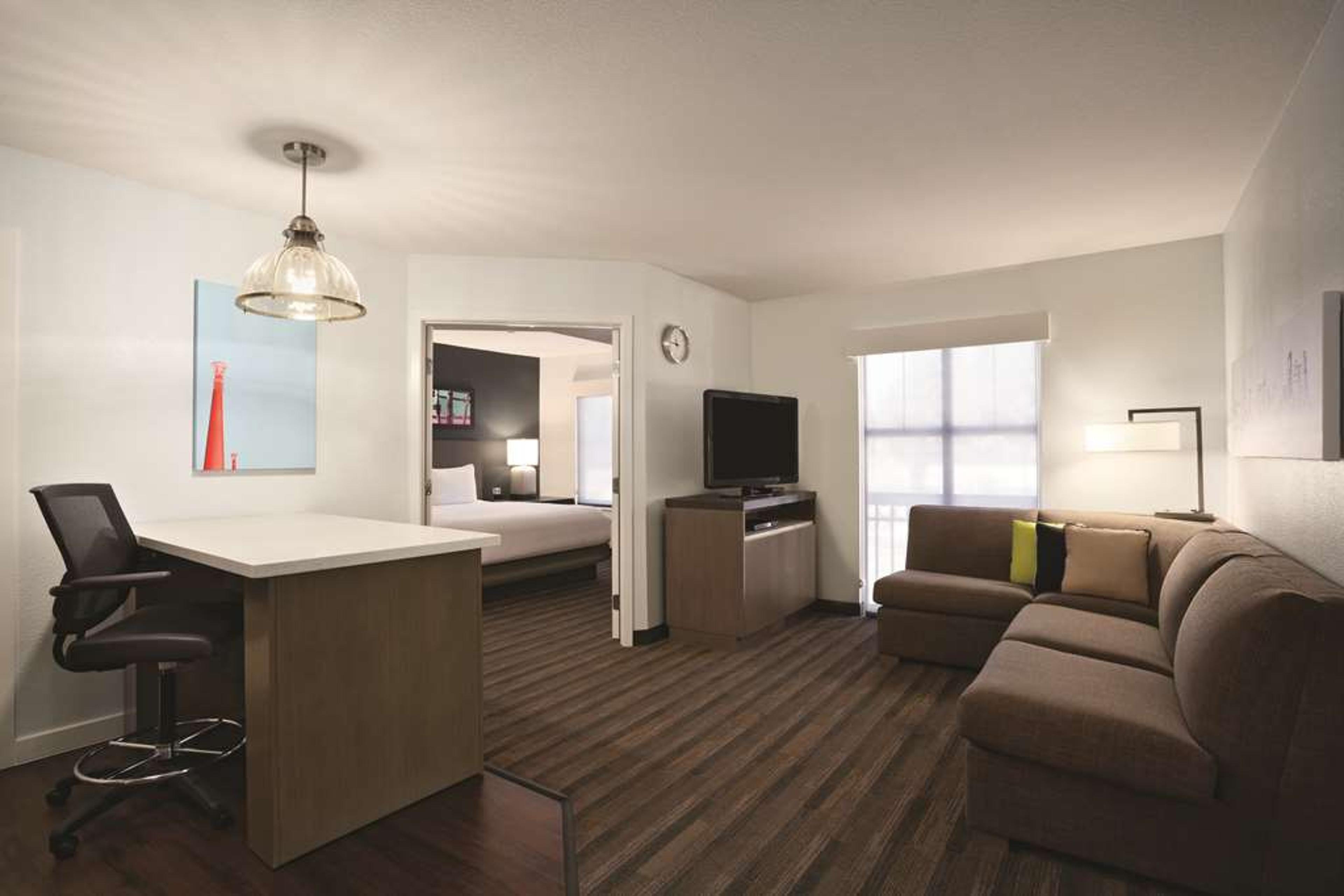 HYATT HOUSE PLEASANT HILL