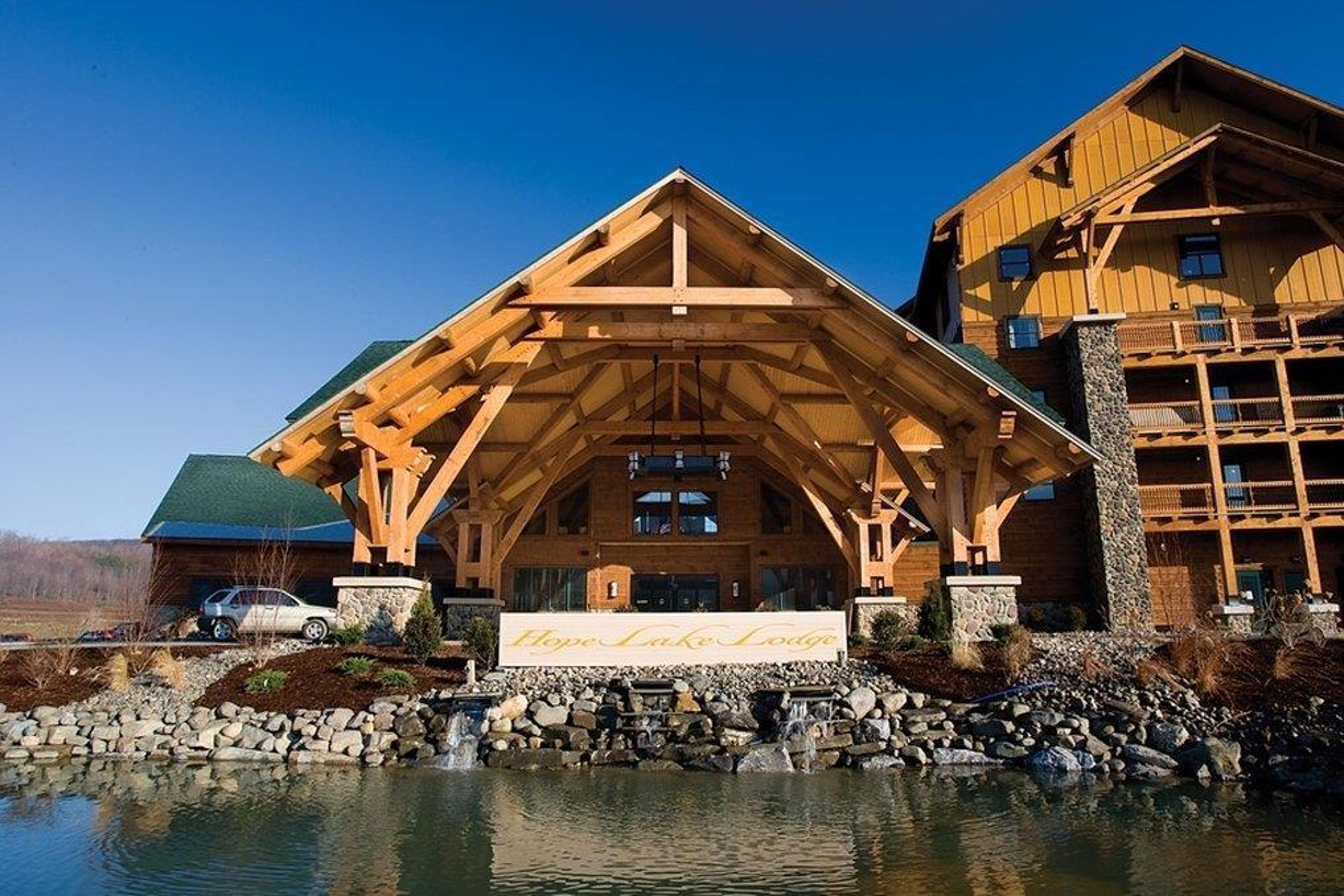 HOPE LAKE LODGE AND INDOOR WATERPAR