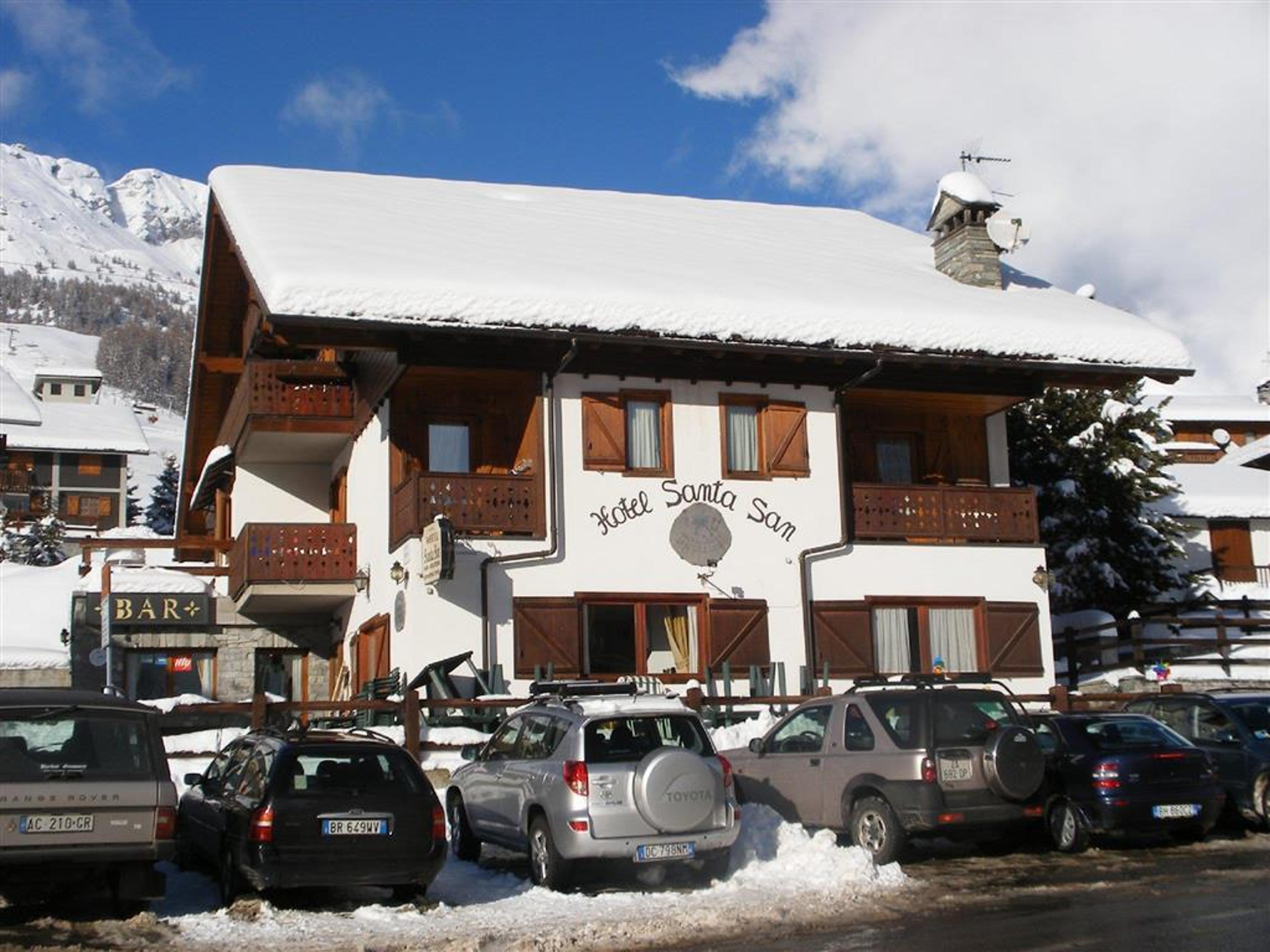 HOTEL SANTA SAN