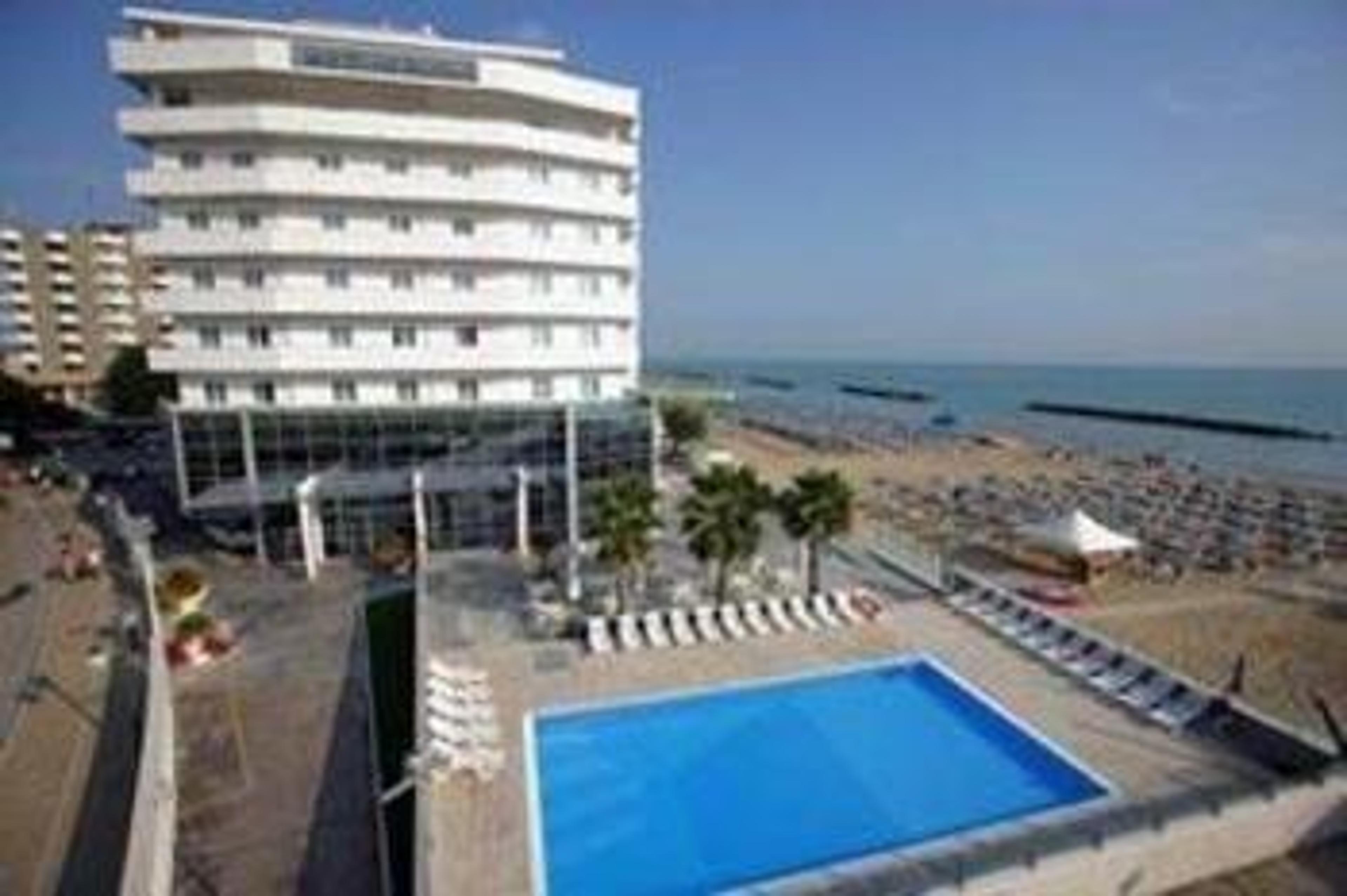 SEA LION HOTEL