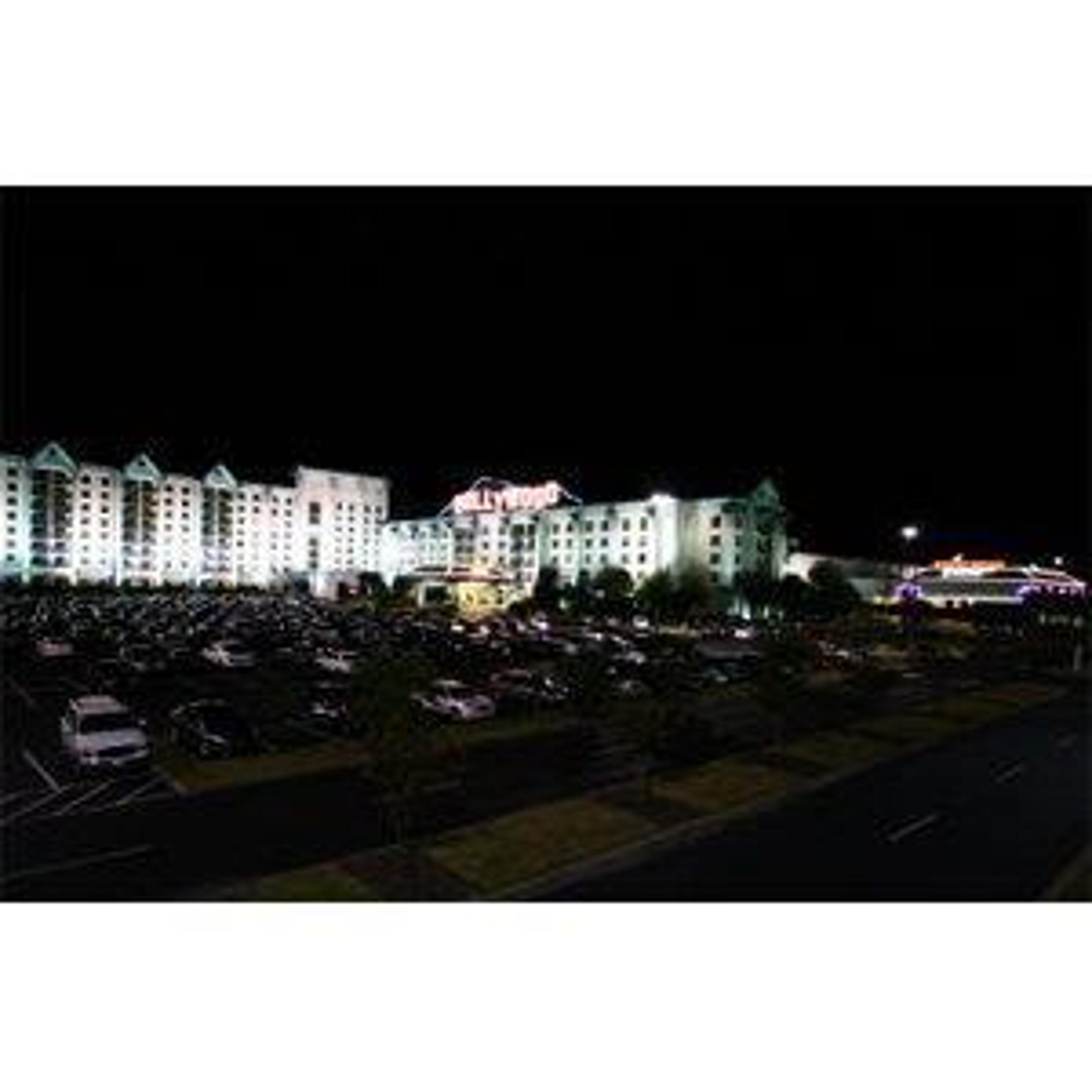 HOLLYWOOD CASINO RESORTS TUNICA