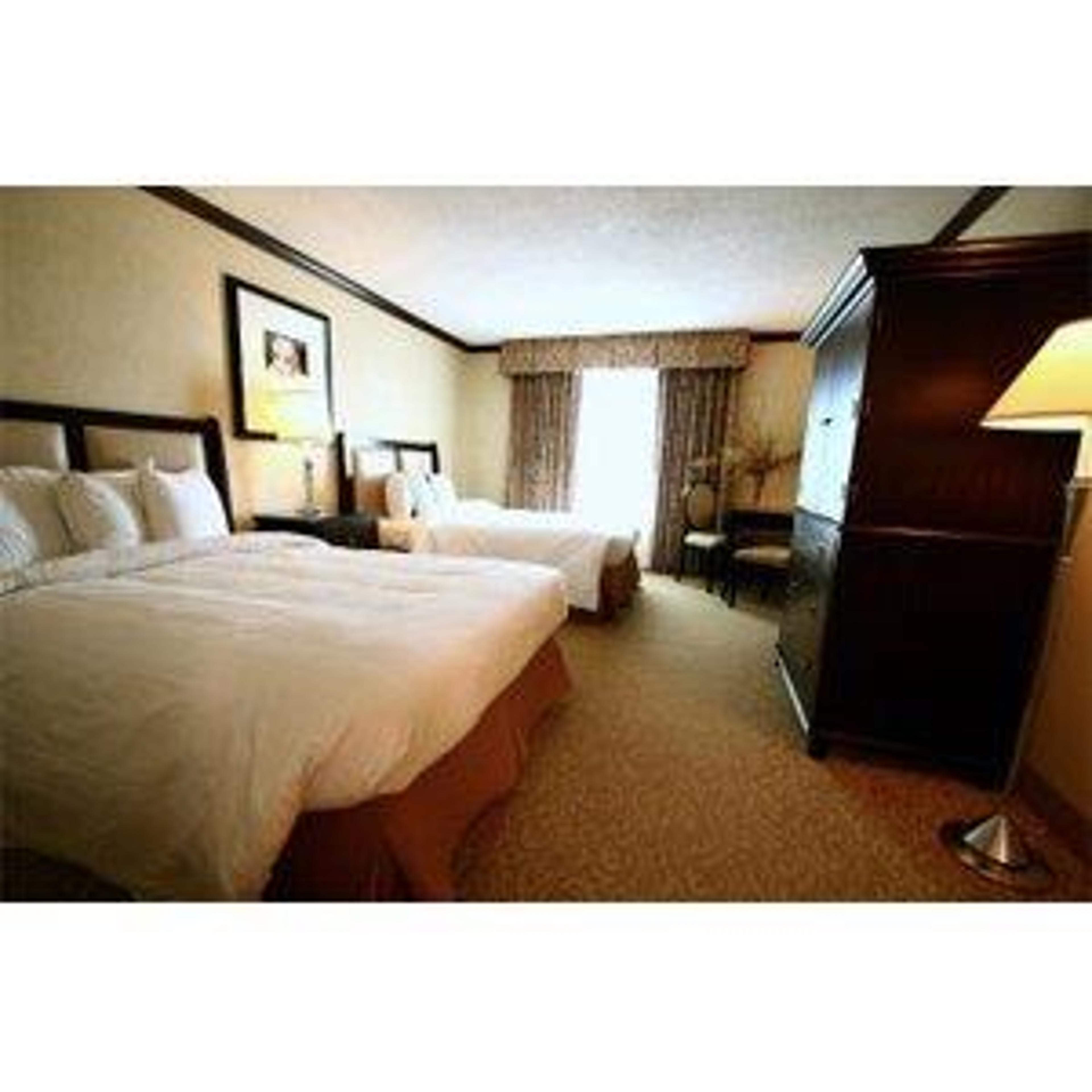 HOLLYWOOD CASINO RESORTS TUNICA