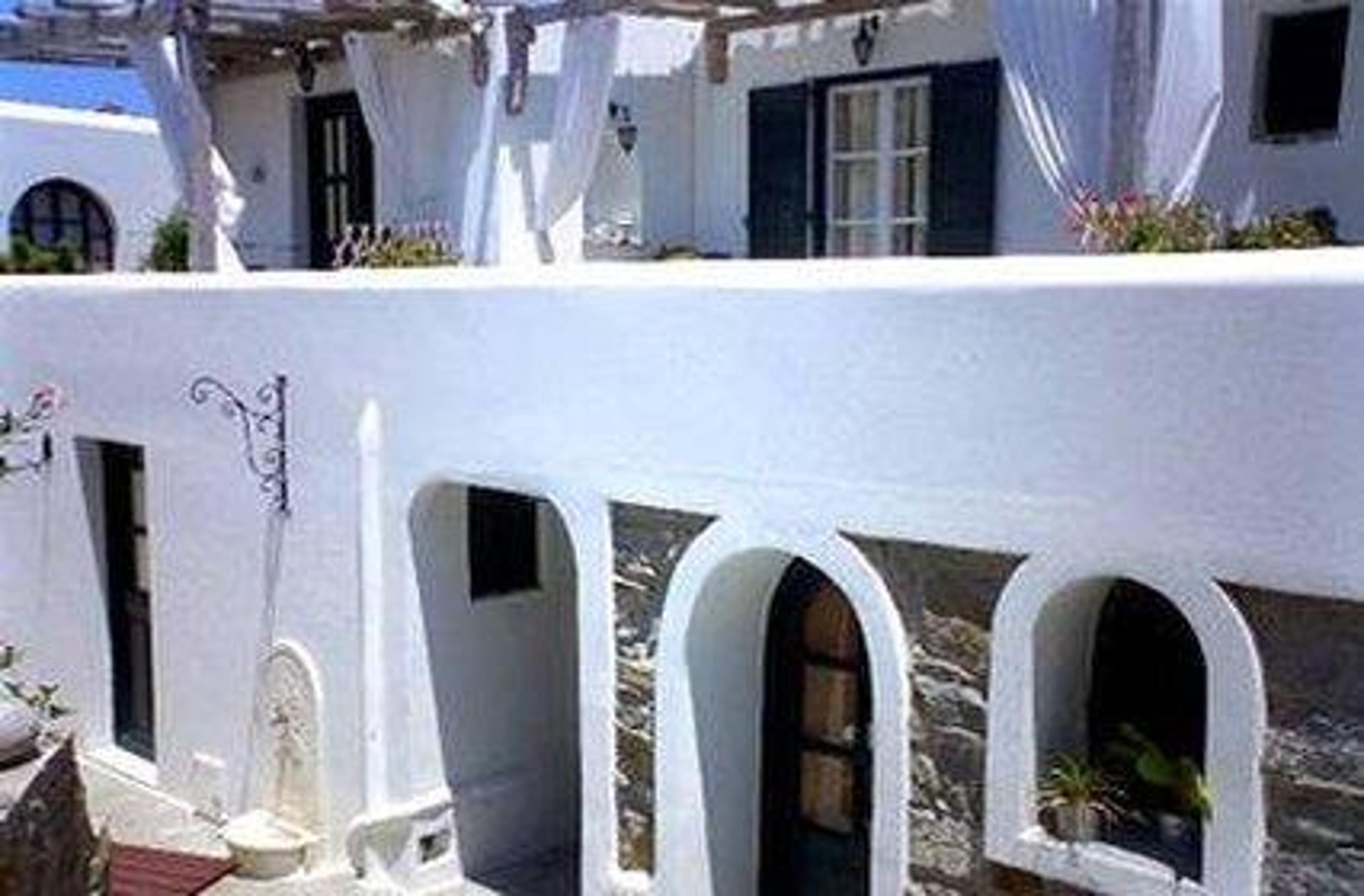 RANIA APARTMENTS