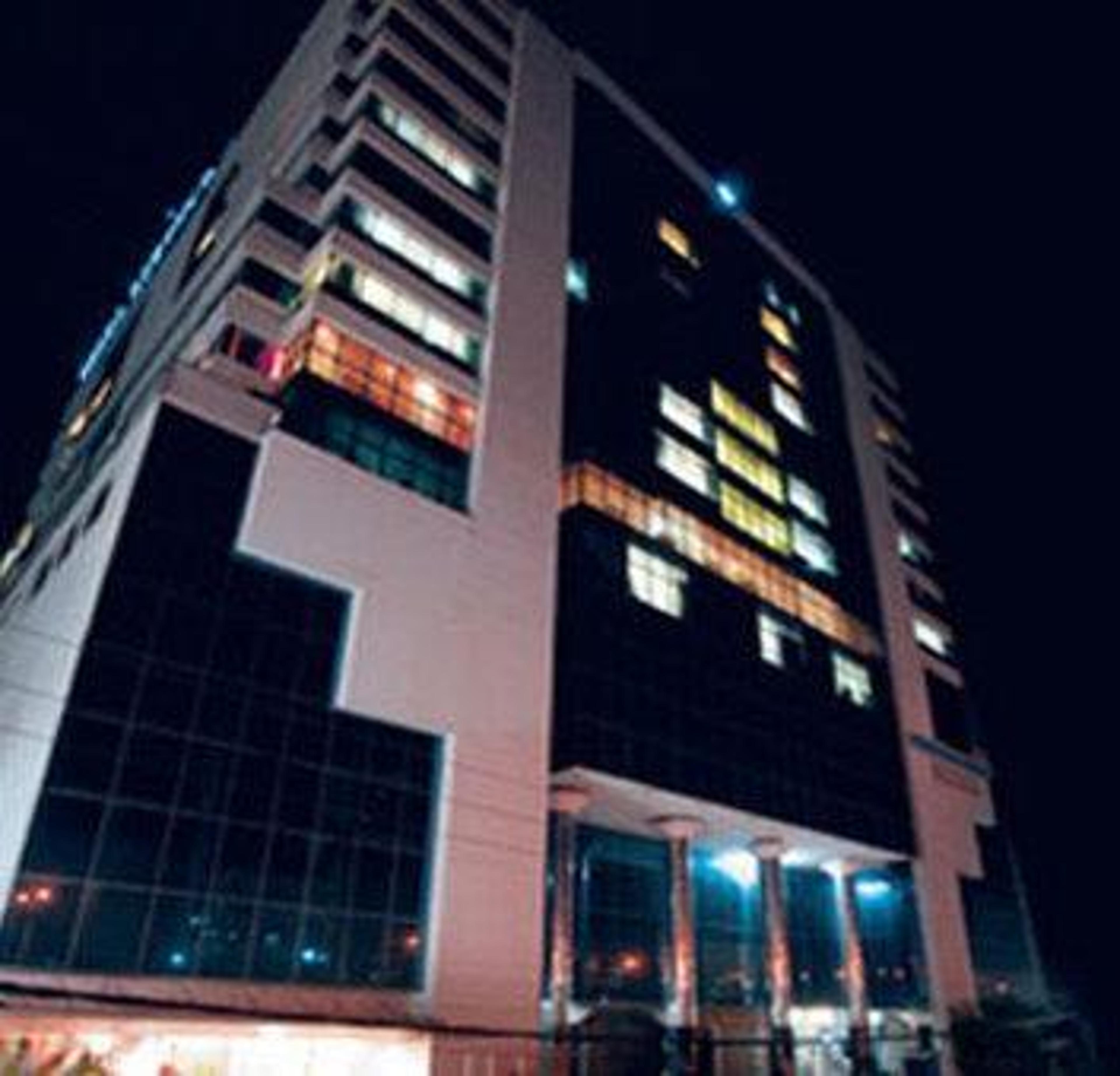 DHAKA REGENCY HOTEL AND RESORT LTD