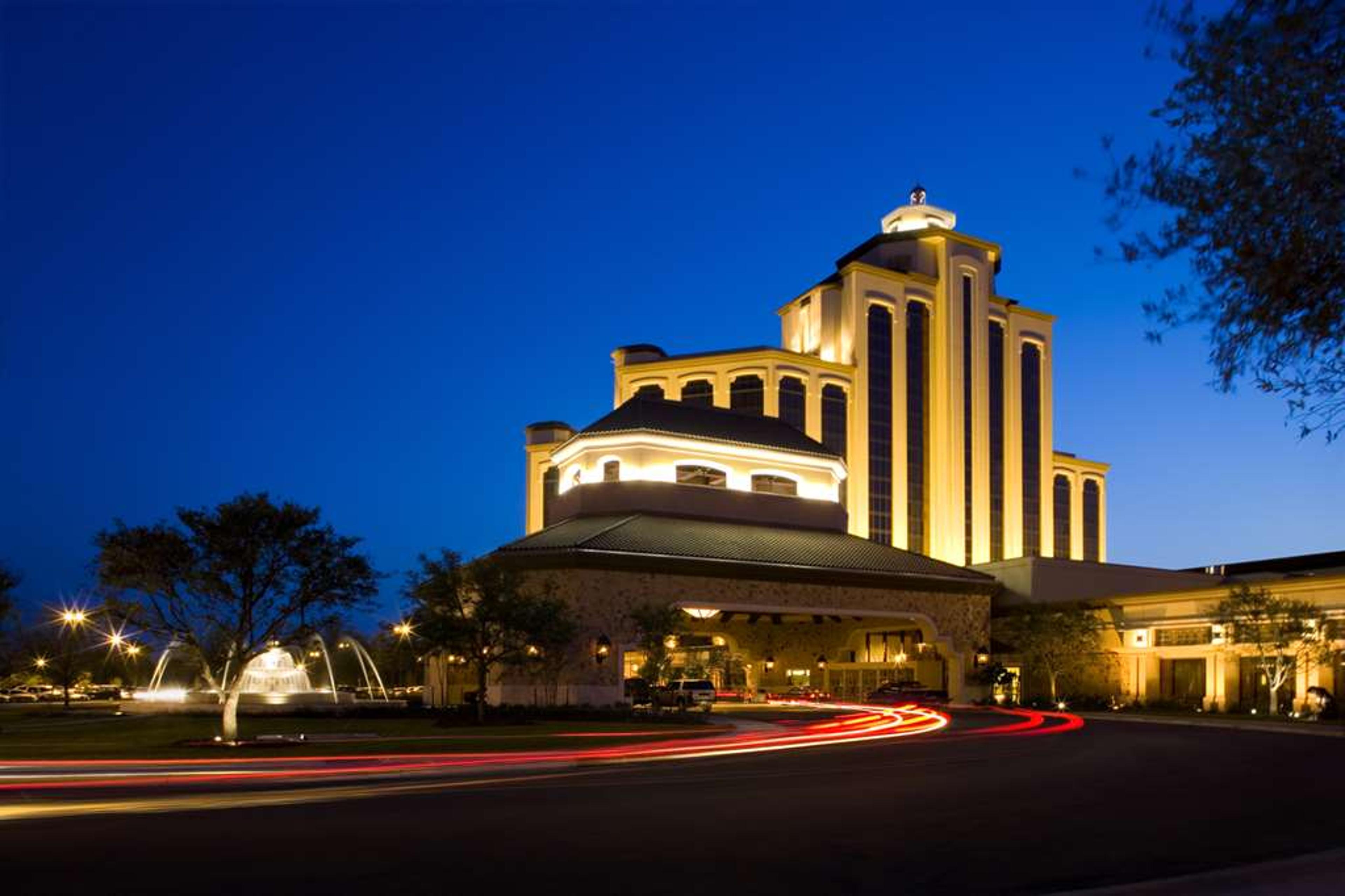 L AUBERGE CASINO RESORT