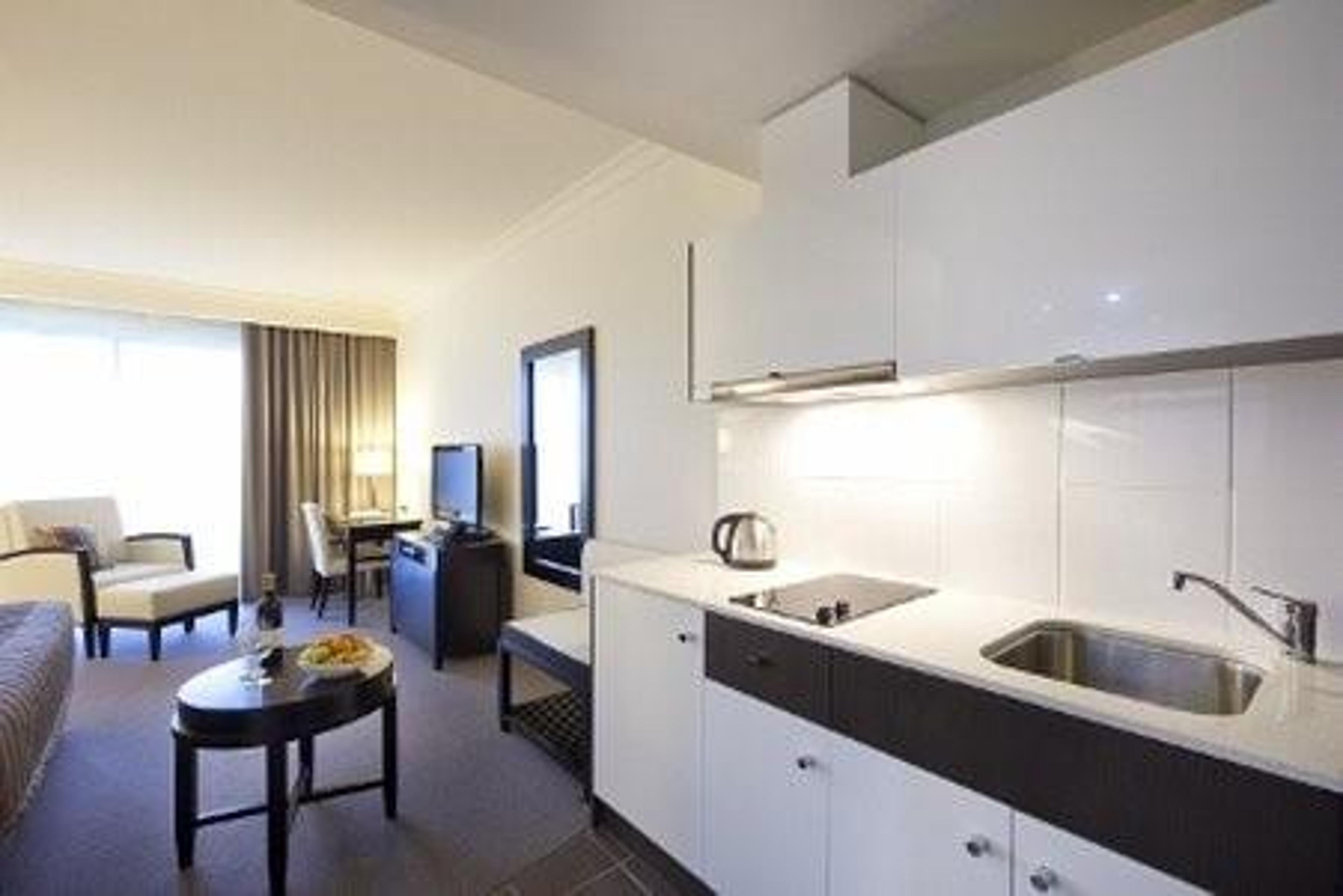 CENTURY INN TRARALGON