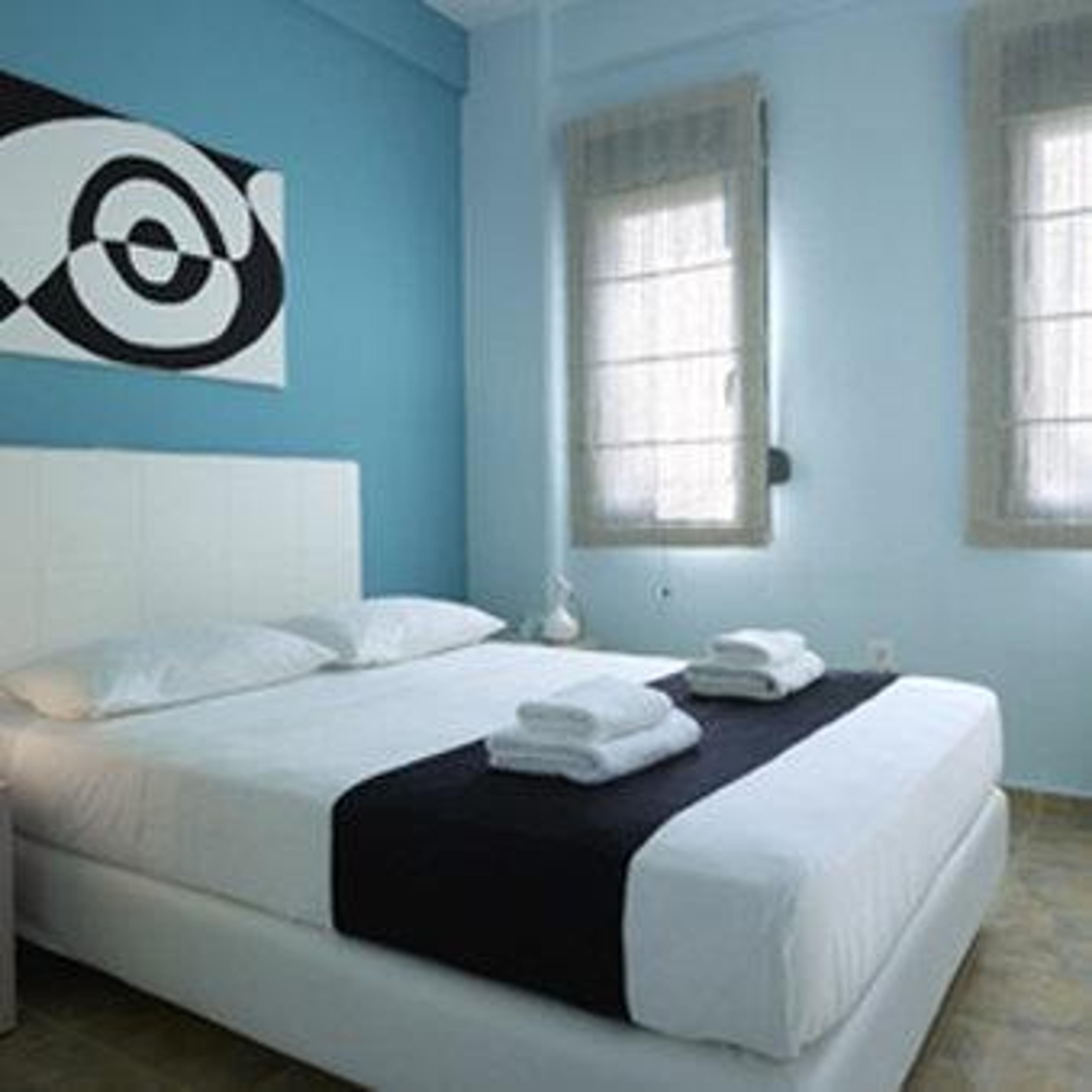 AEOLIS APARTMENTS AND STUDIOS