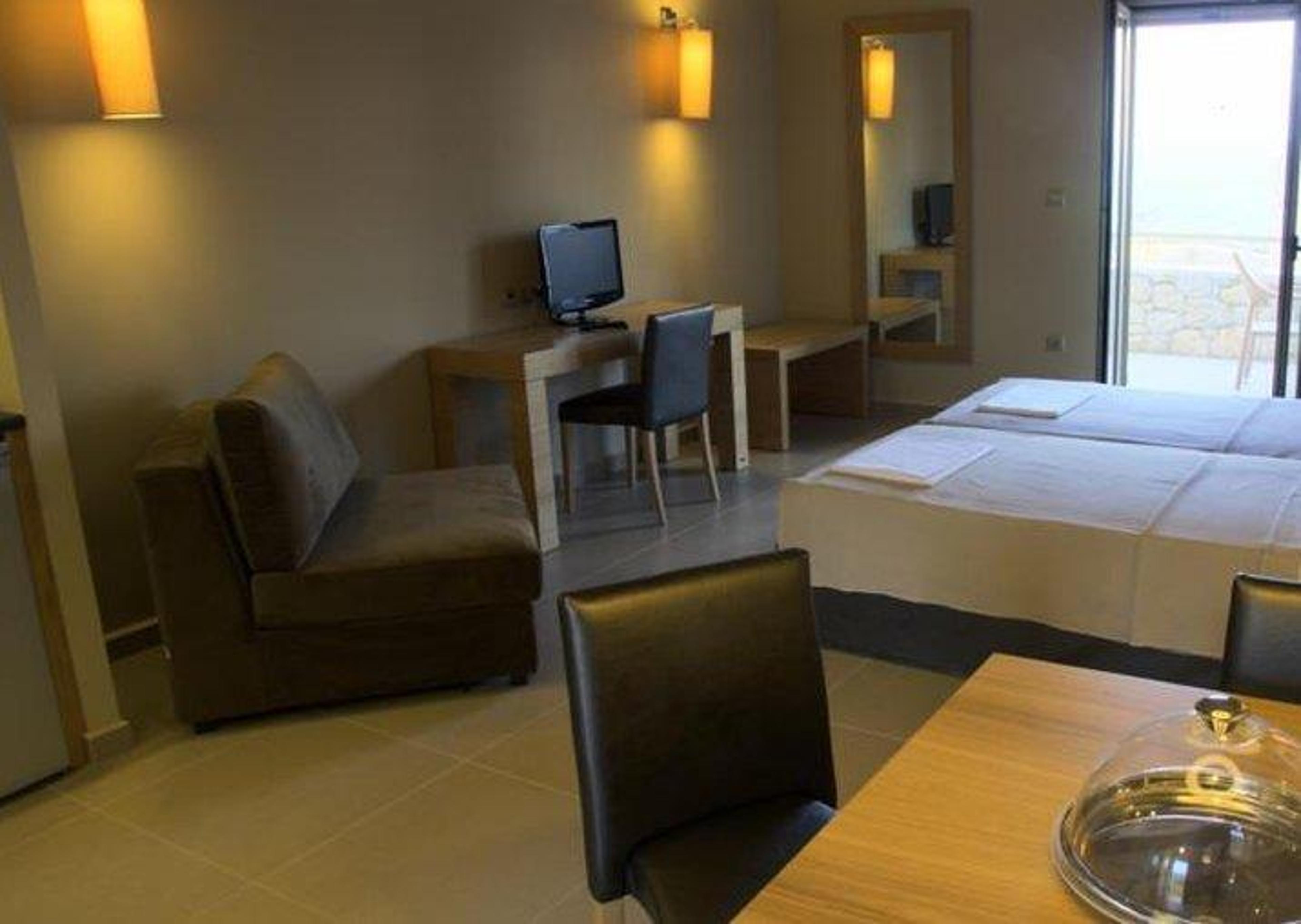 ANAXO RESORT