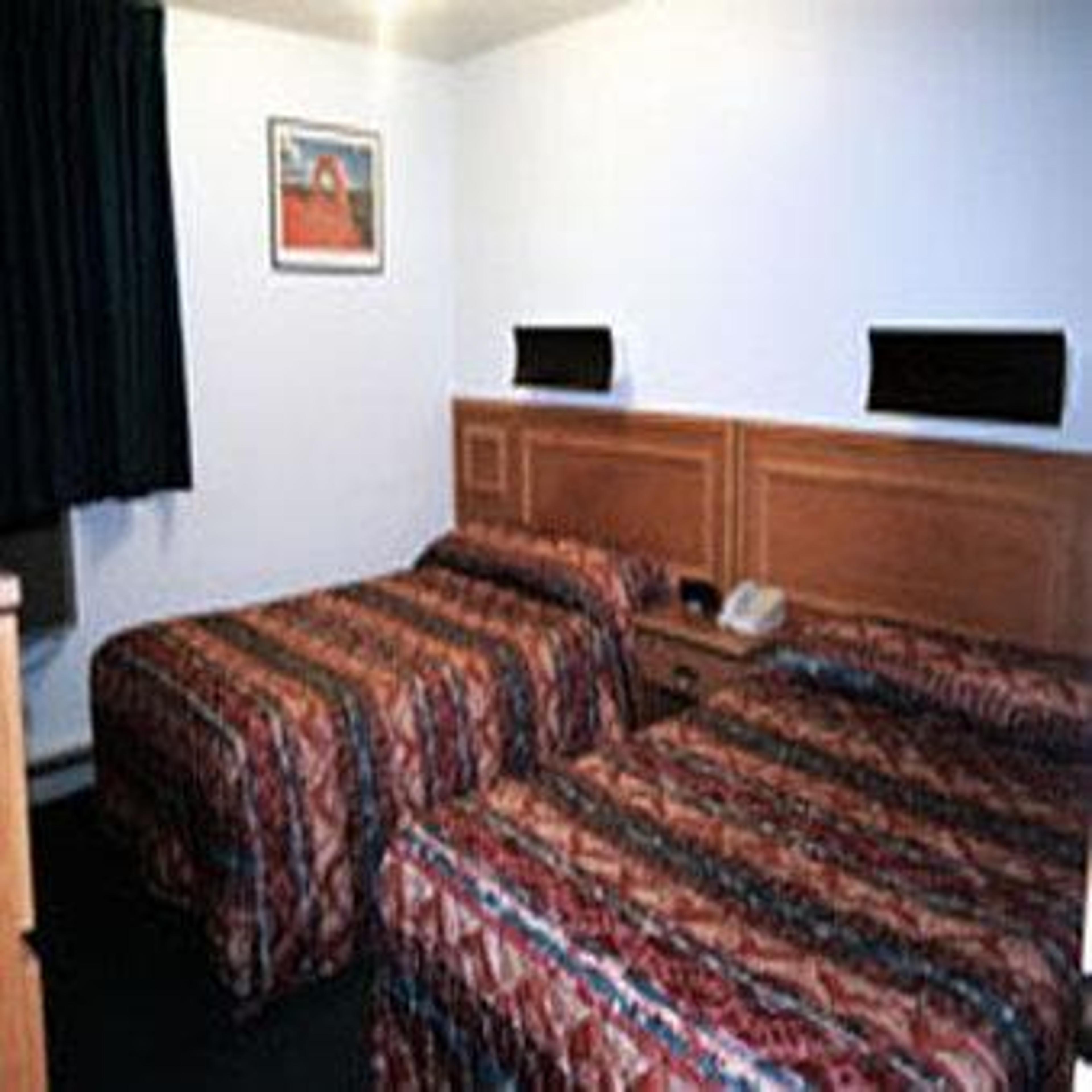 SILVER SAGE INN
