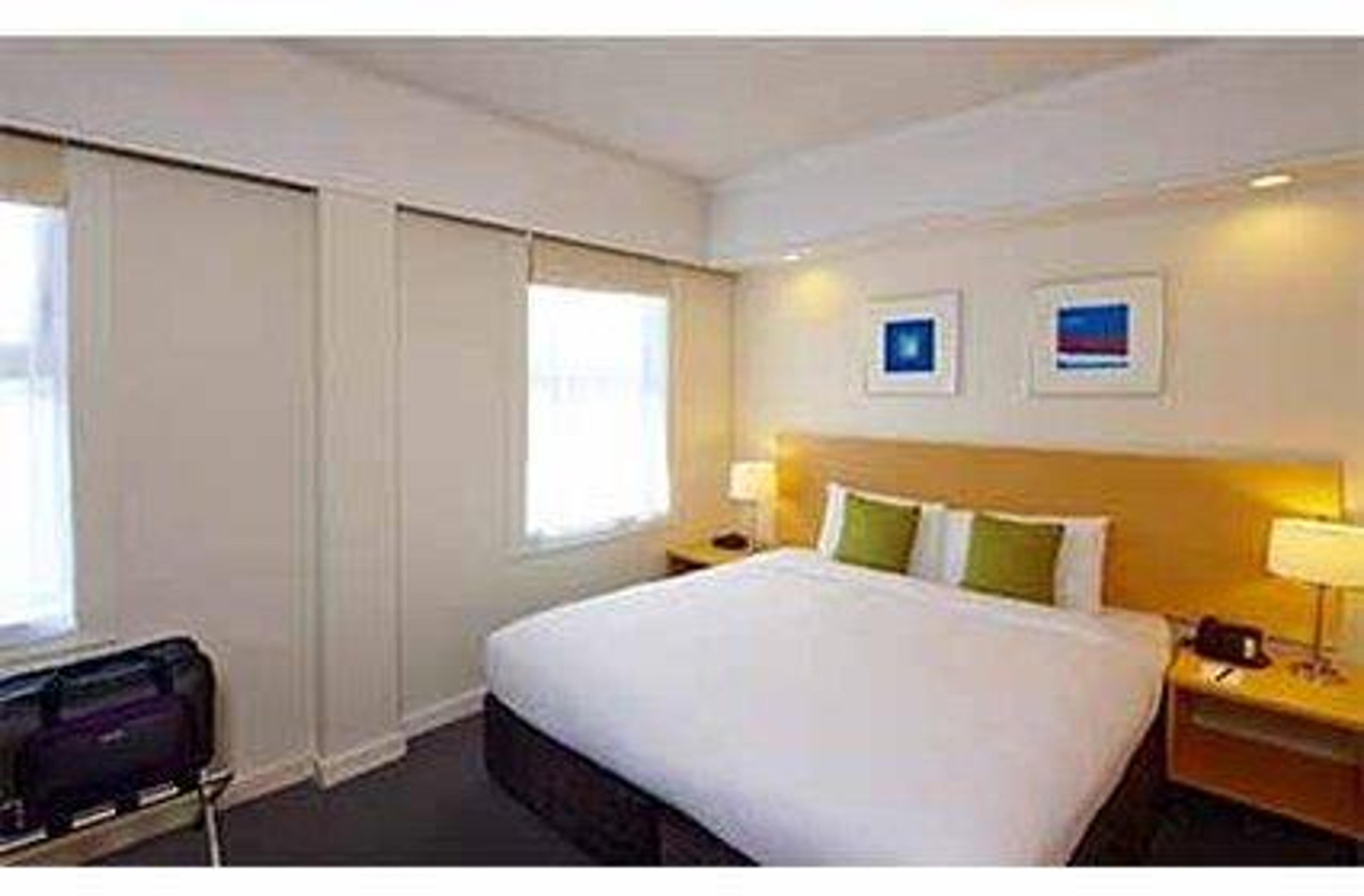 WILLIS WELLINGTON HOTEL