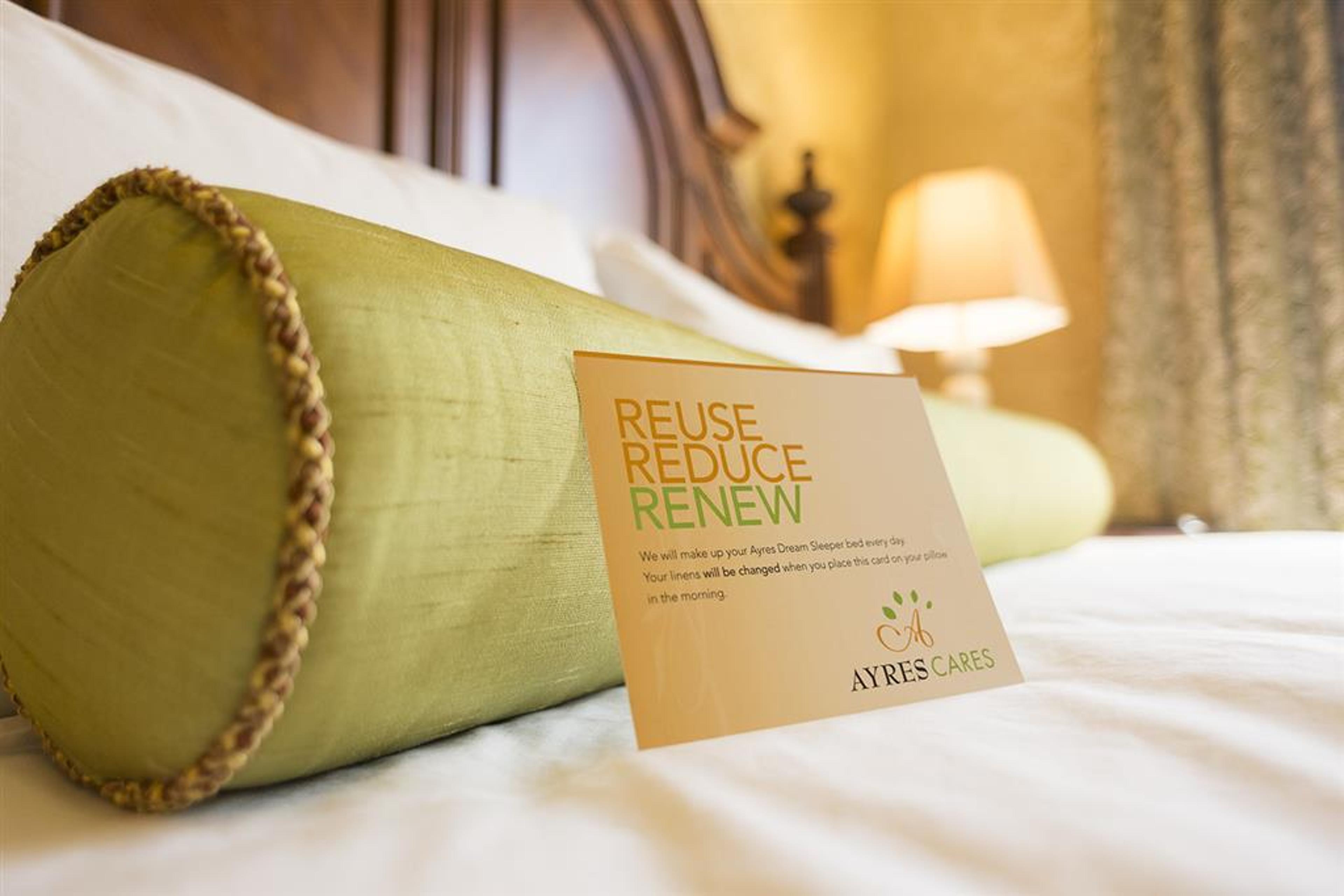 AYRES HOTEL MANHATTAN BEACH