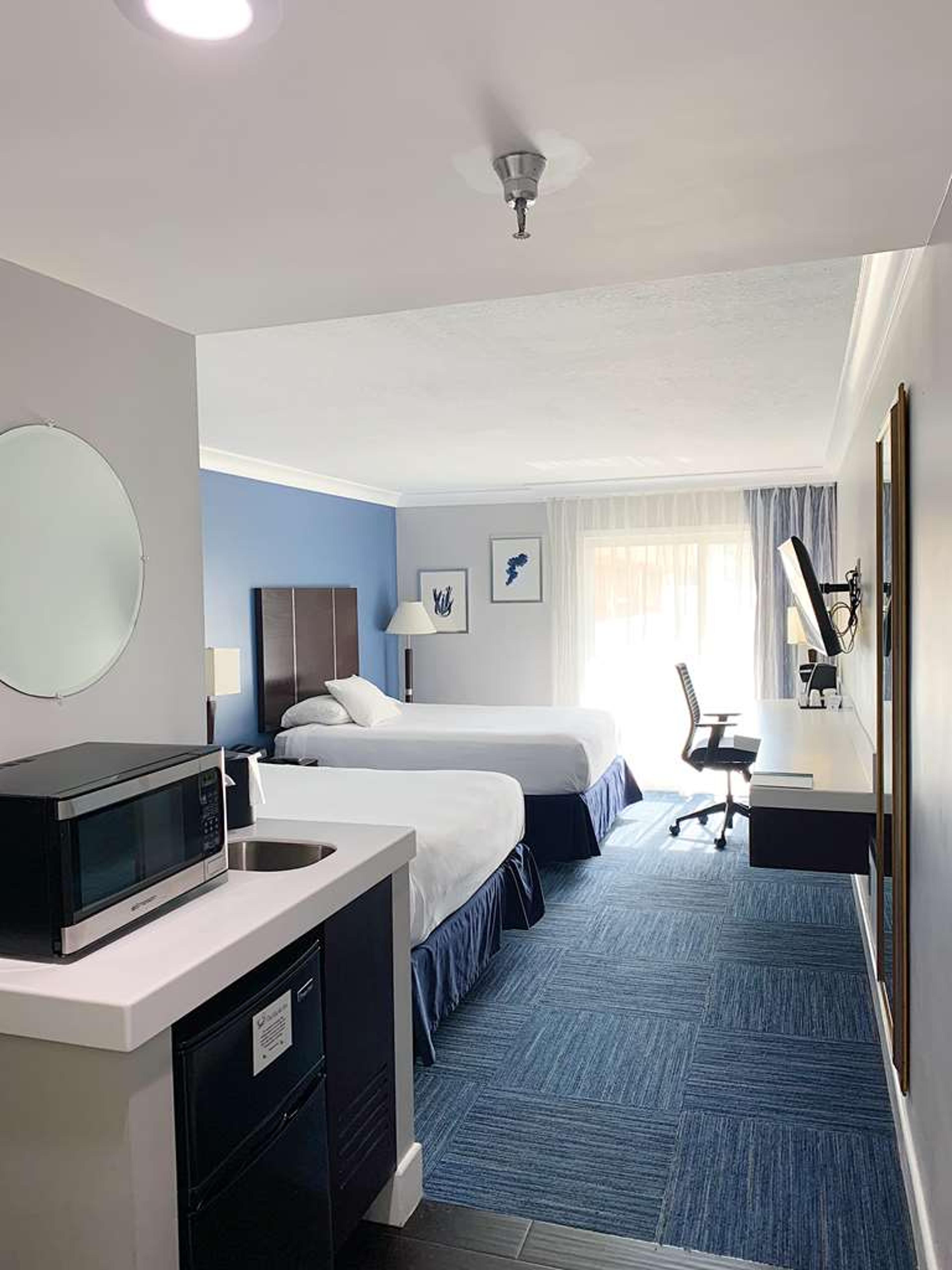 THE PACIFIC INN