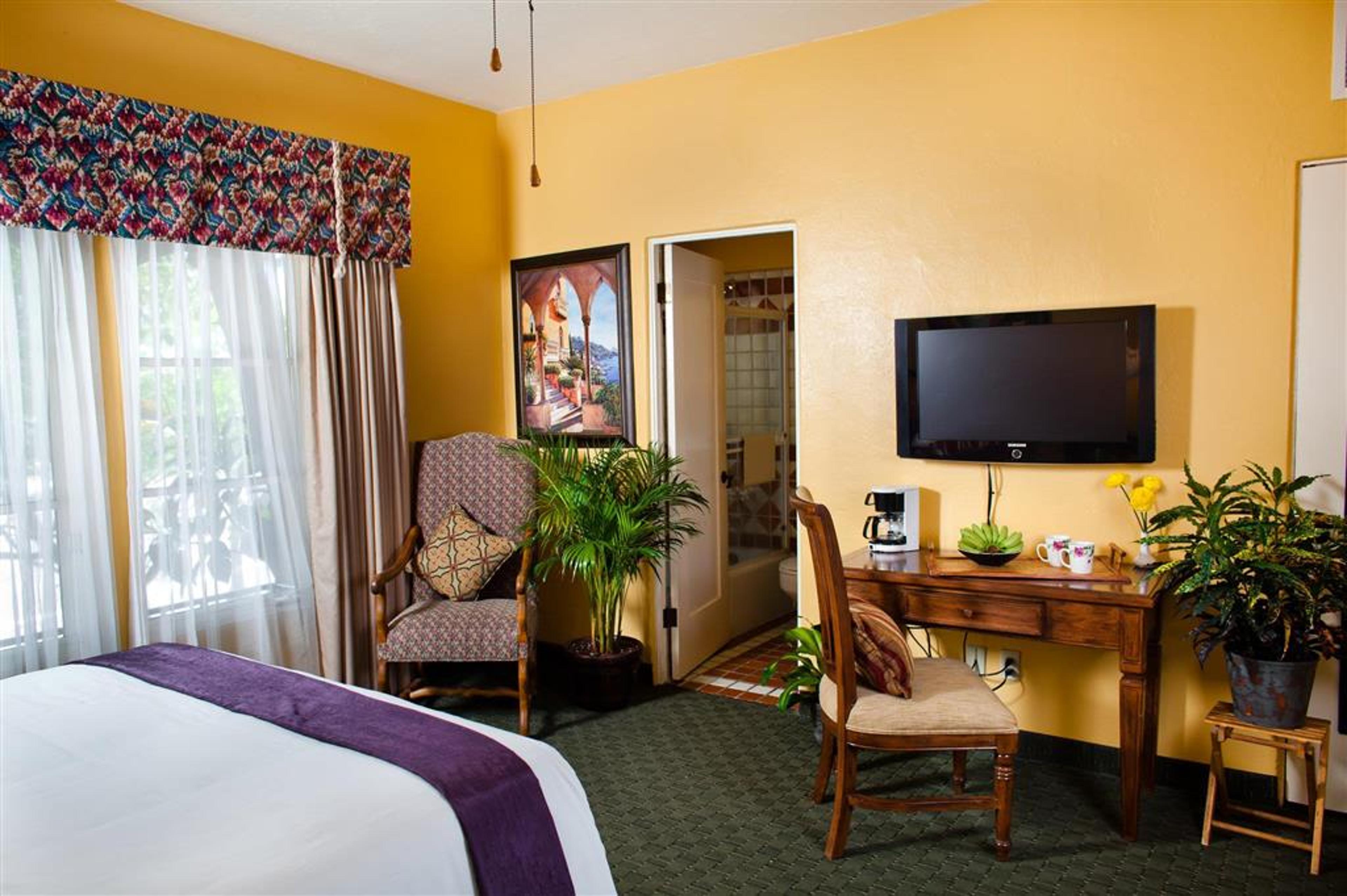 EL CORDOVA HOTEL