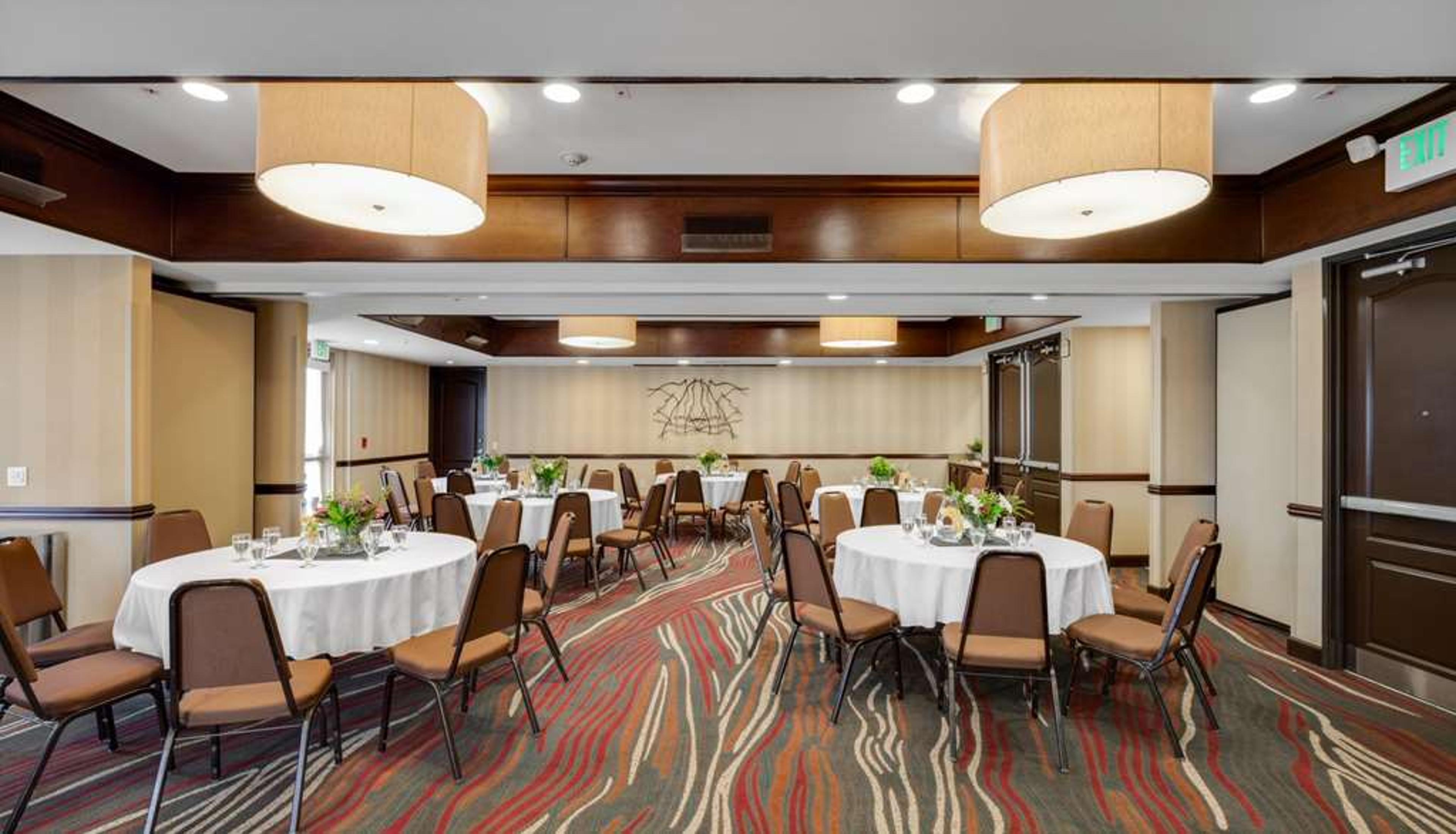 AYRES HOTEL MORENO VALLEY