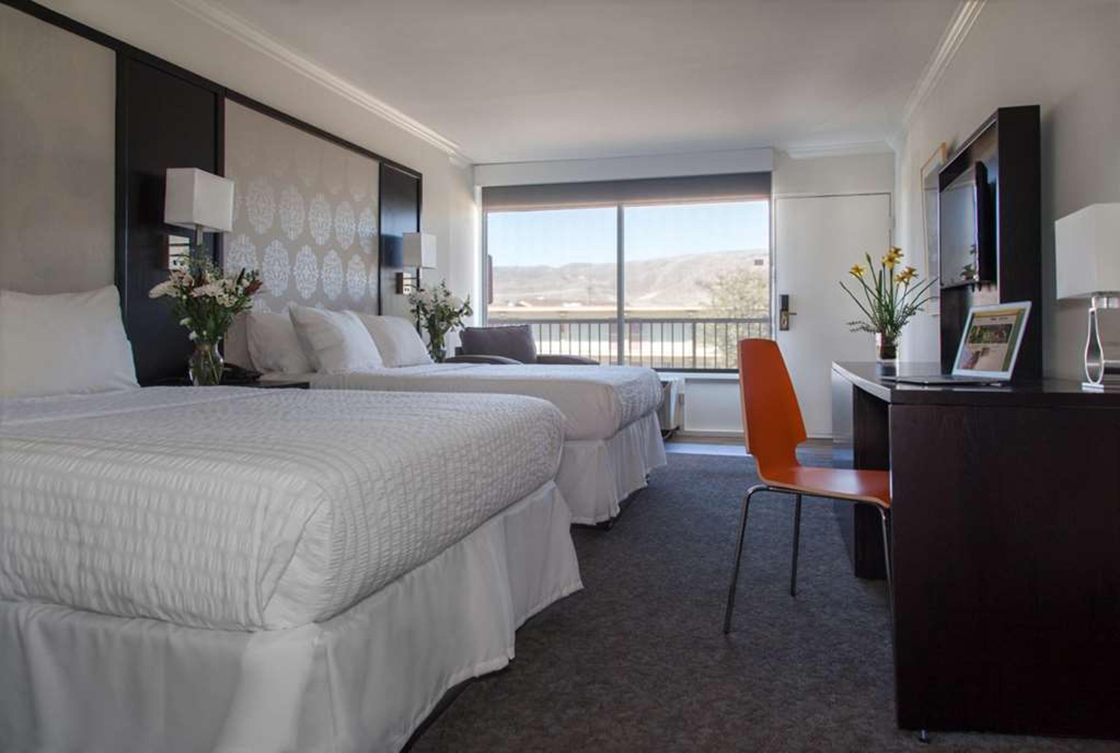 PARK POINTE HOTEL