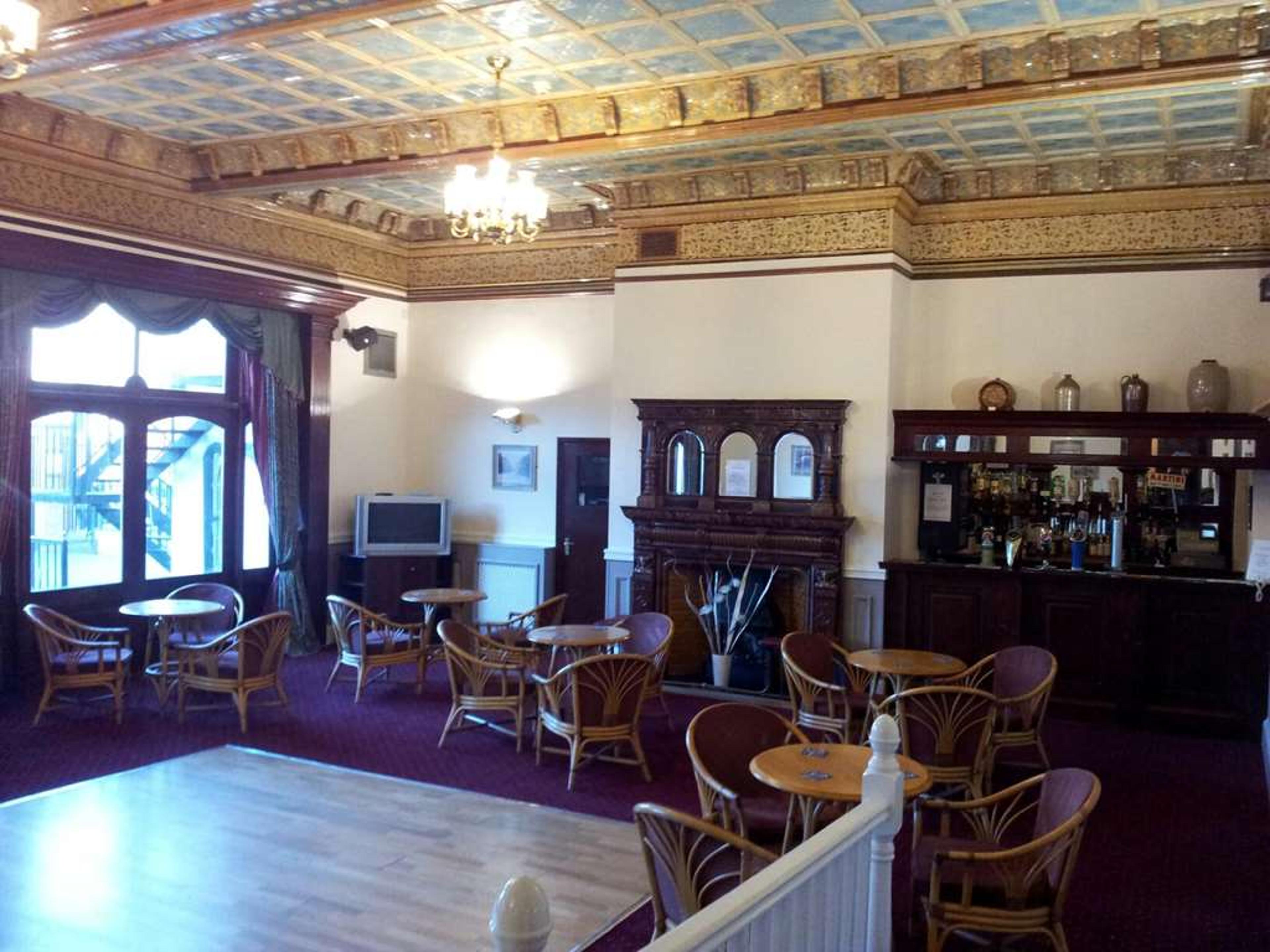 COUNTY HOTEL CARLISLE