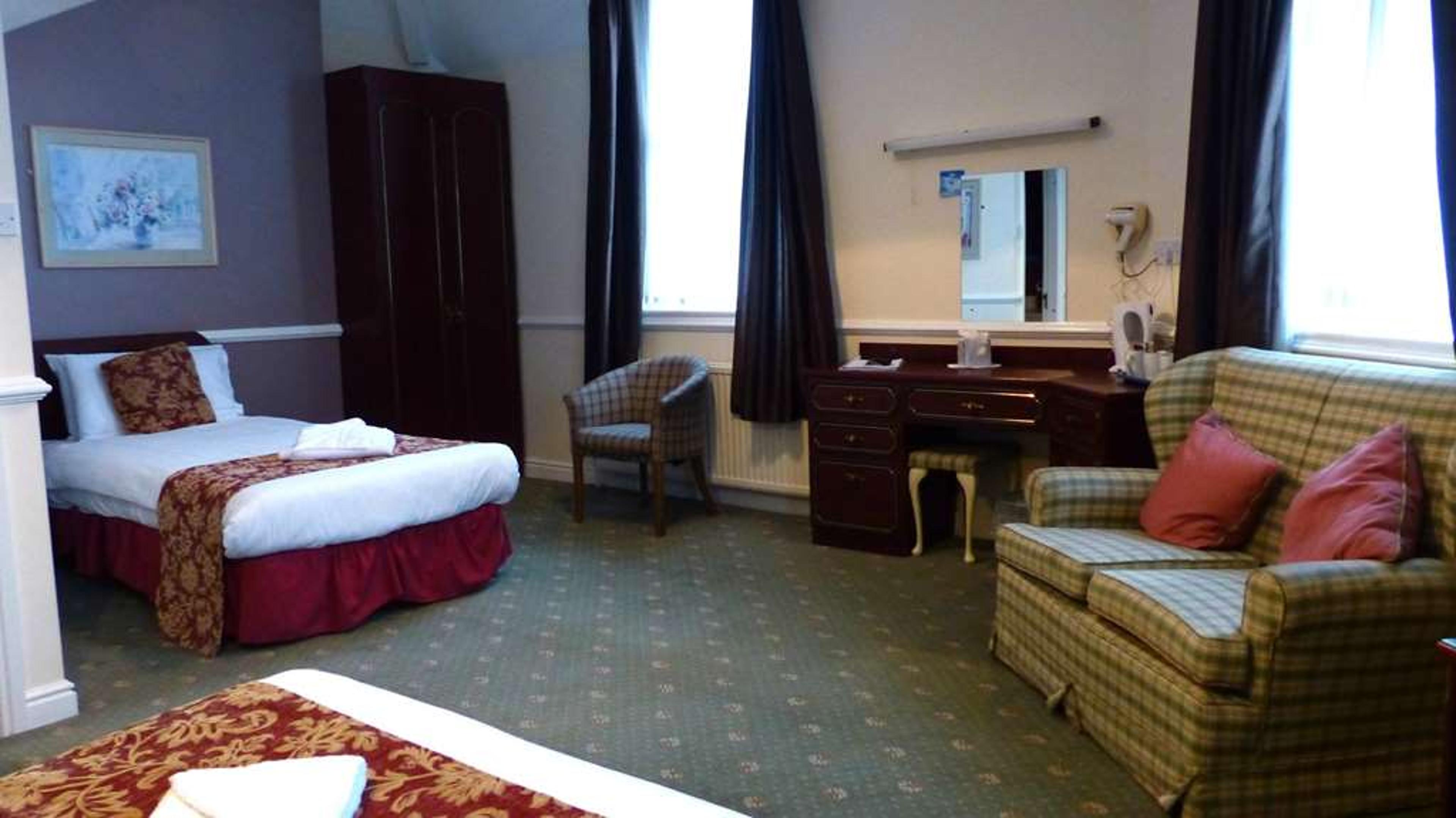 COUNTY HOTEL CARLISLE