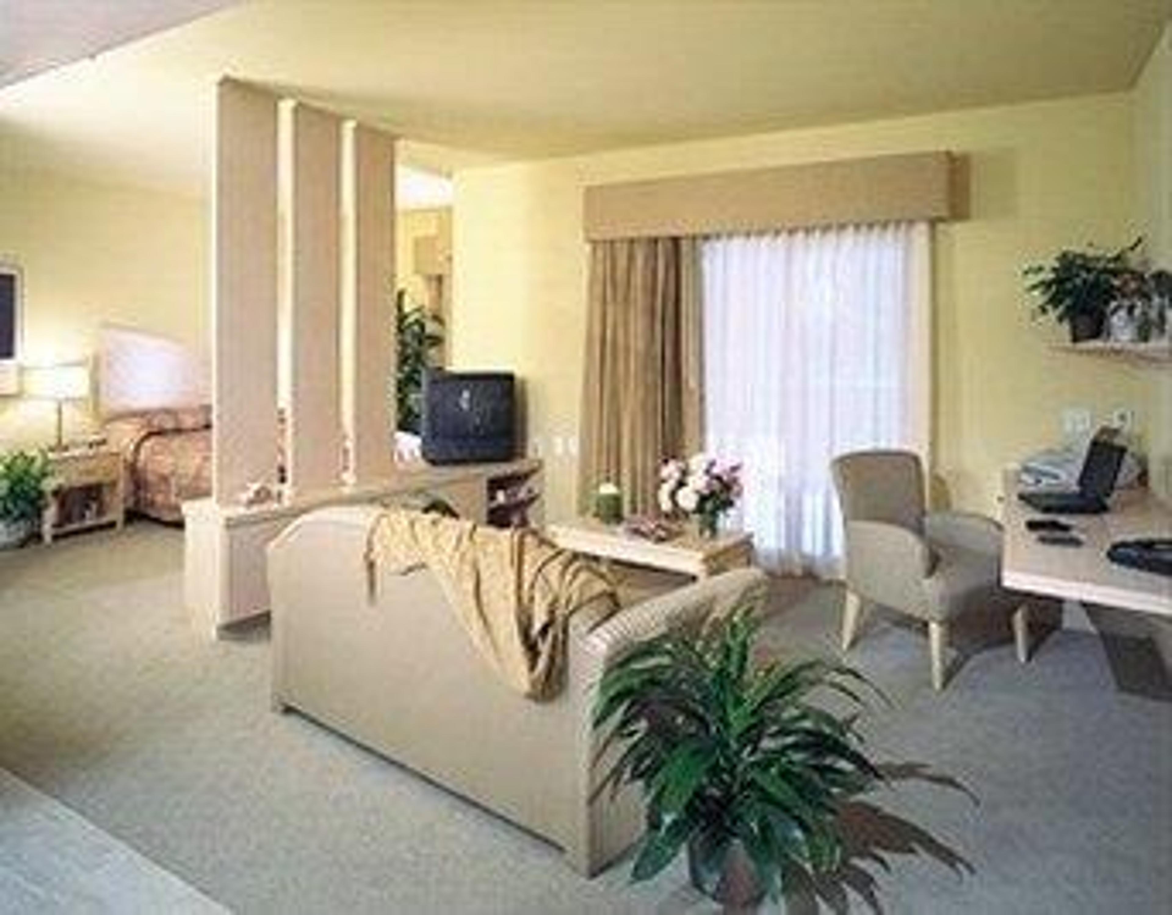 CORPORATE INN / SUNNYVALE
