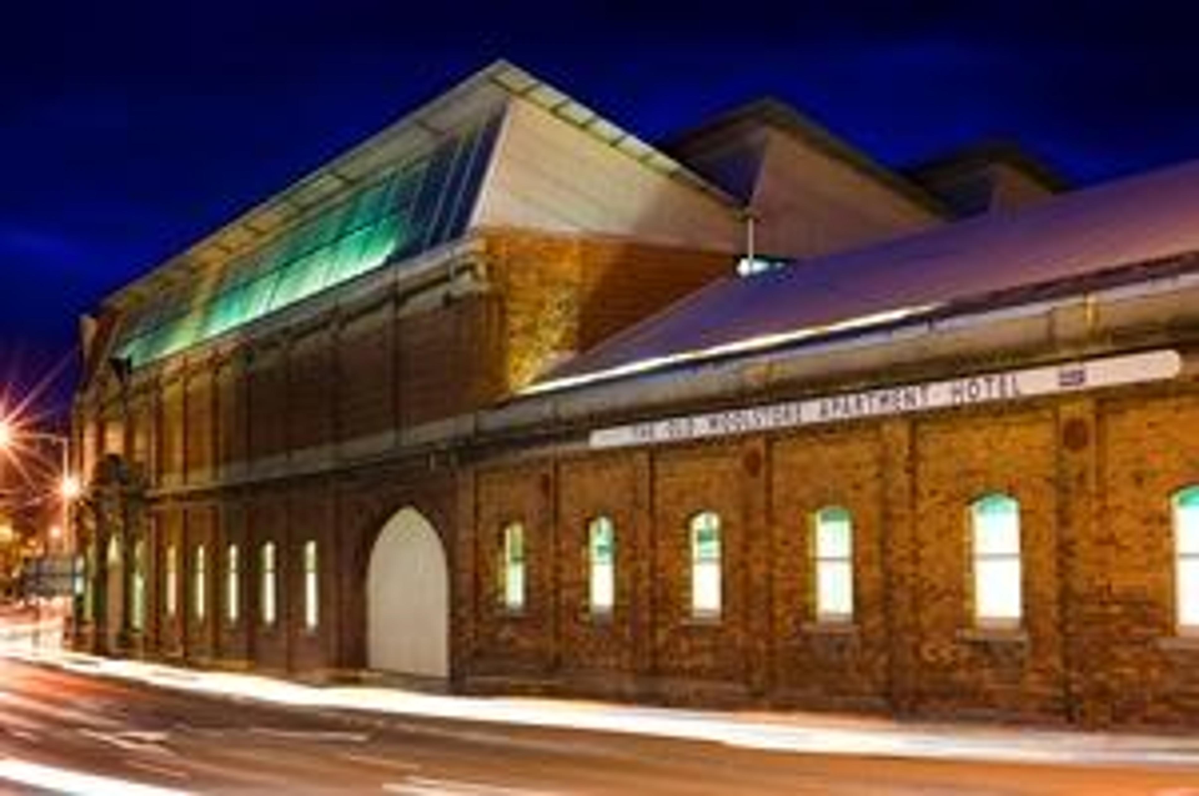 OLD WOOLSTORE APARTMENT HOTEL. THE
