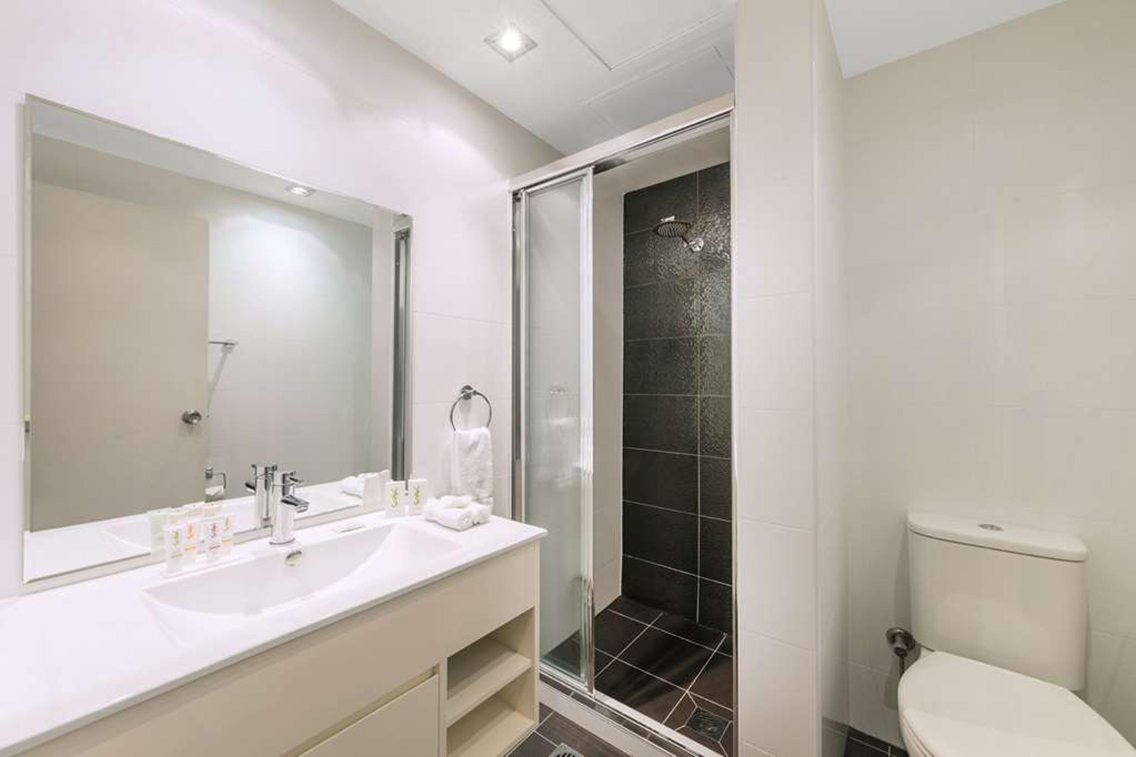 MACLEAY SERVICED APARTMENTS