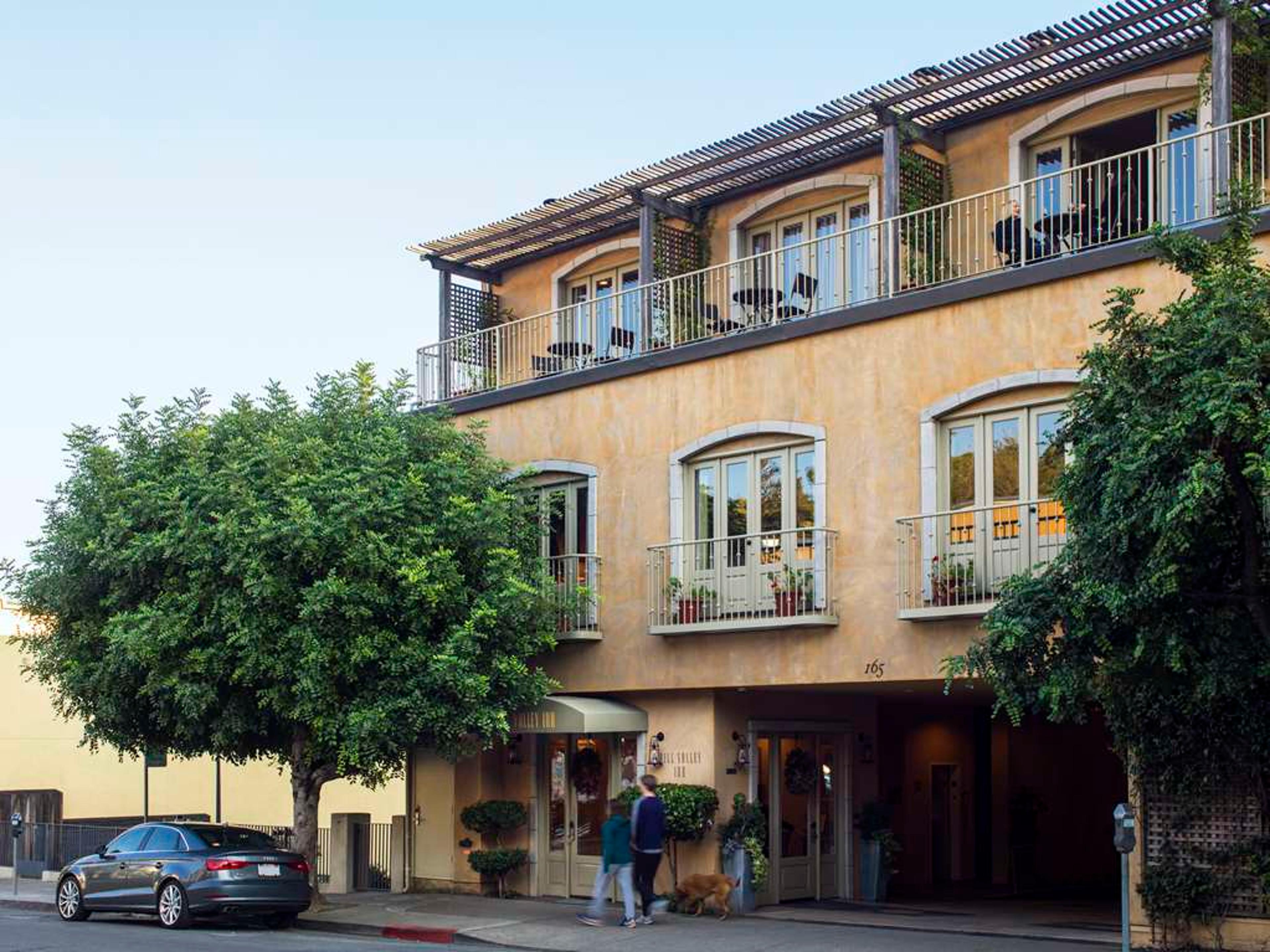 Hotel Photo 1
