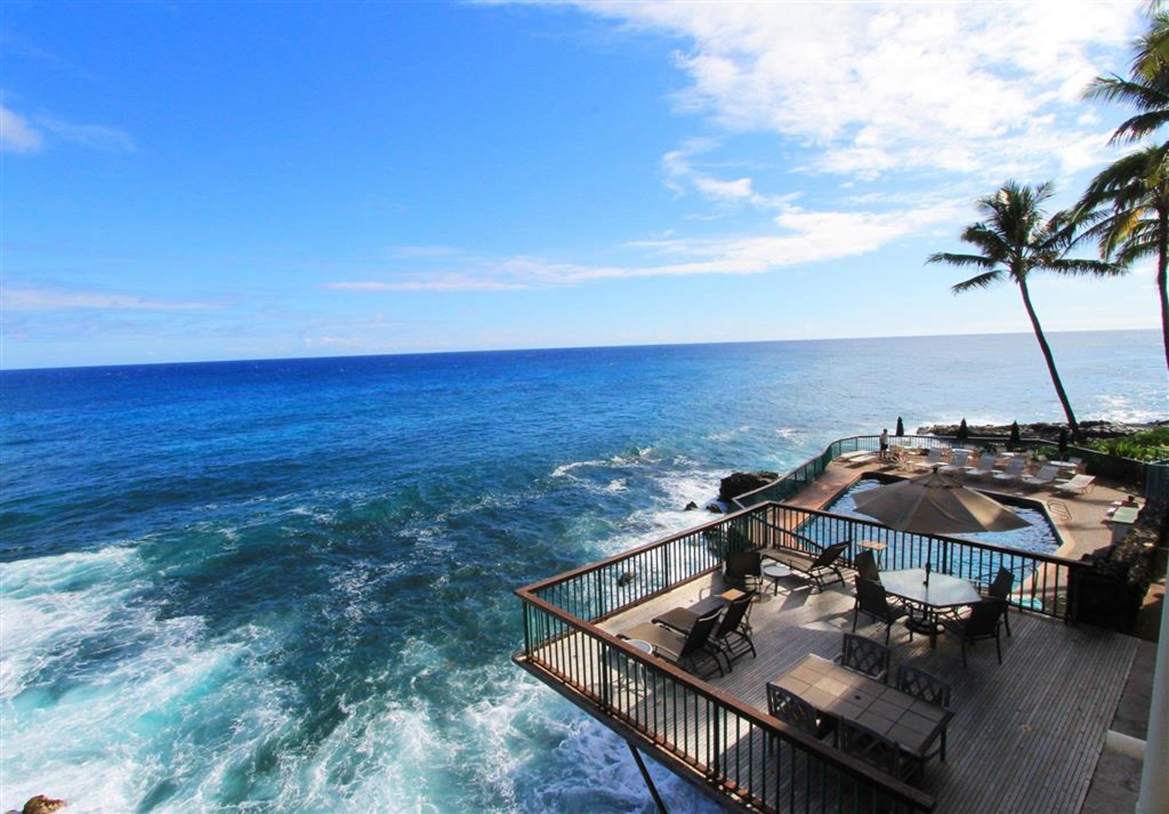 CASTLE POIPU SHORES