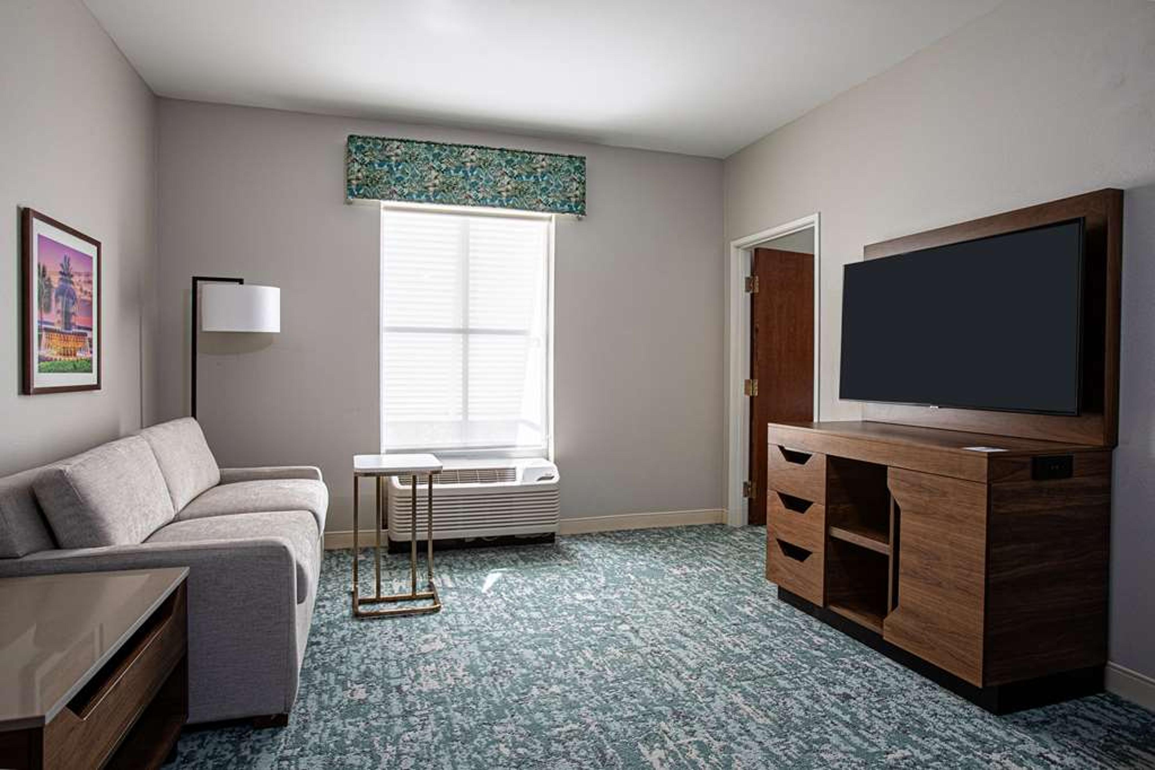 Hampton Inn & Suites Charleston-West Ashley
