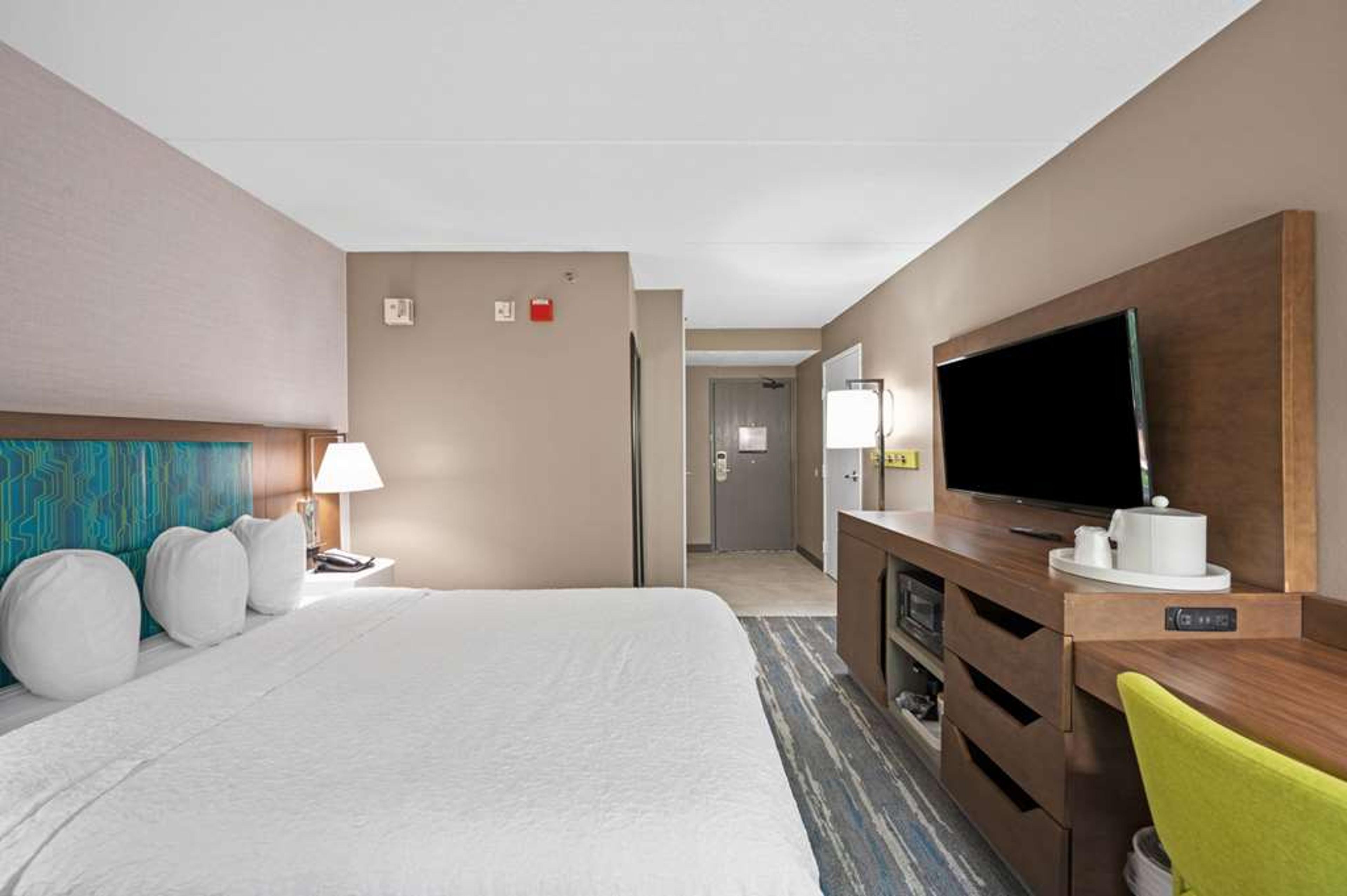 Hampton Inn Cleveland-Westlake