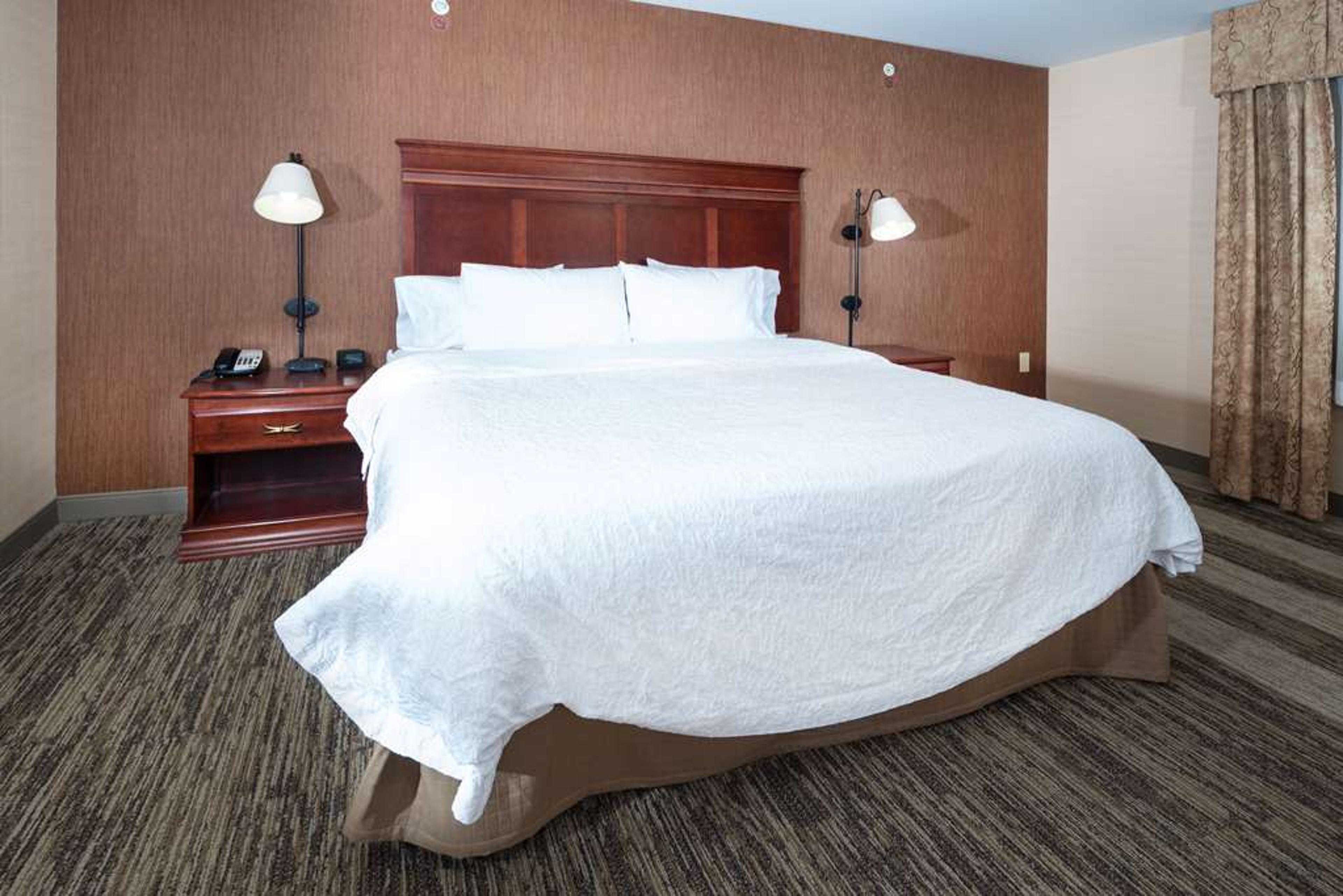 Hampton Inn &amp; Suites Greensburg