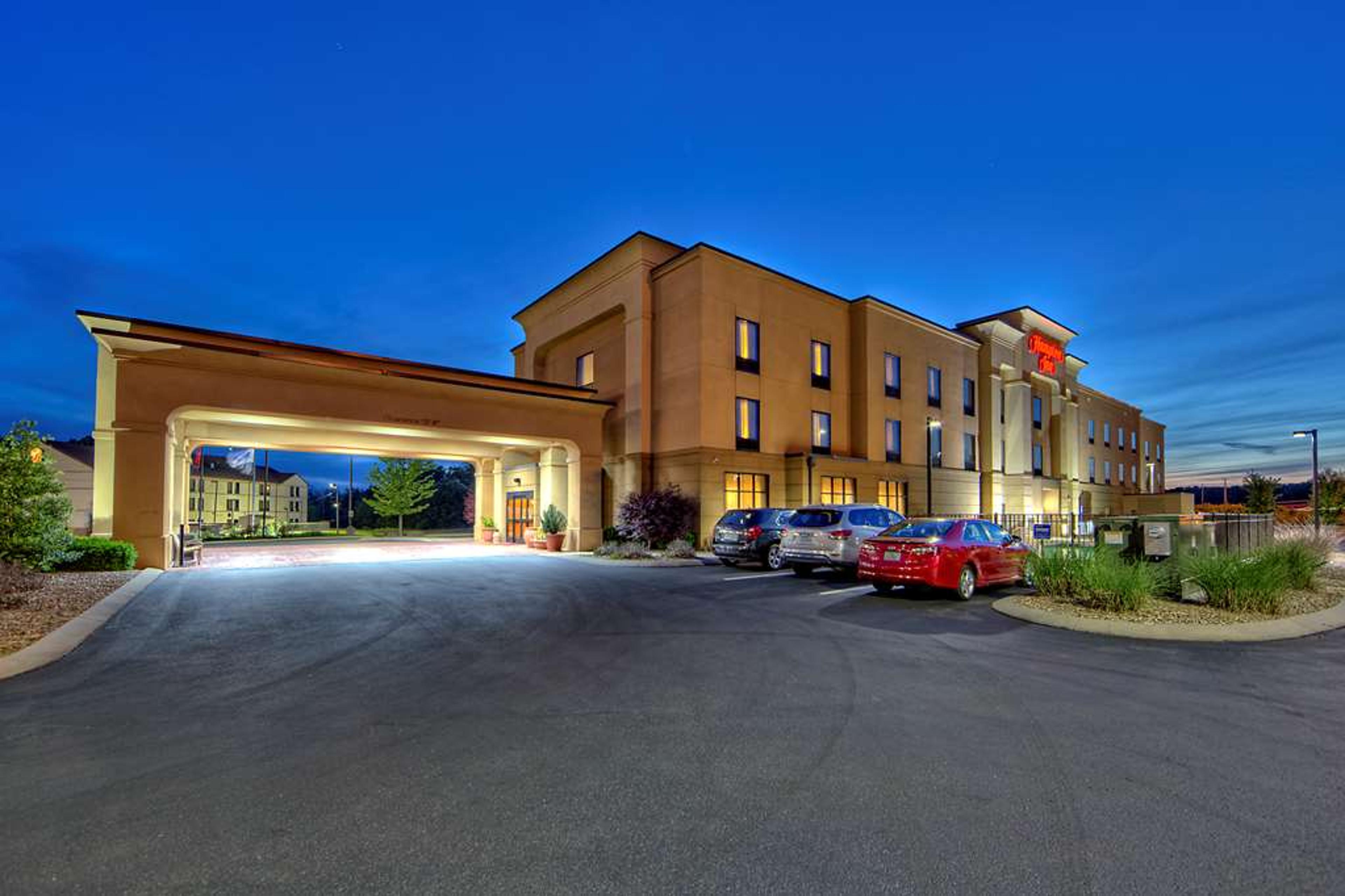 Hampton Inn Crossville, TN